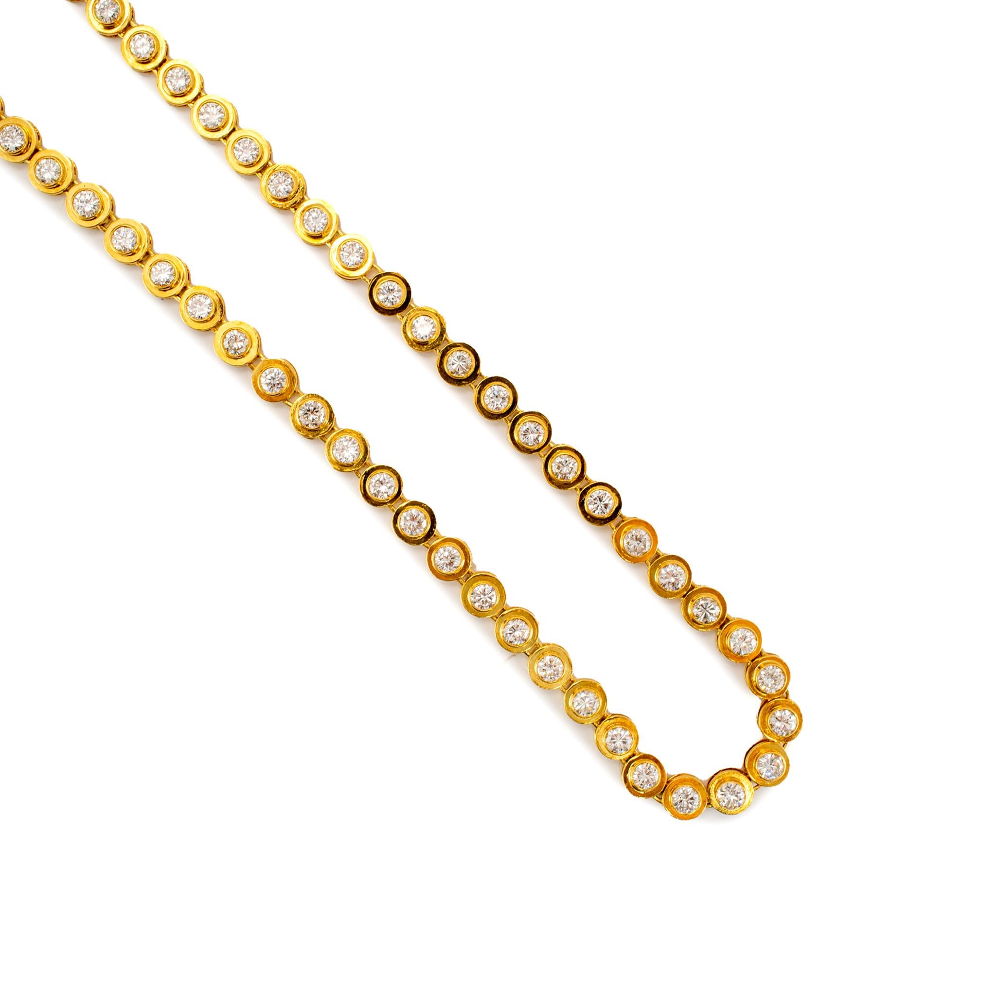 Sexo: Señoras

Tipo de Metal: Oro amarillo de 18 quilates 

Longitud: 24,00 pulgadas

Anchura: 6,15 mm

Peso: 67,91 gramos

Collar de eslabones de fantasía vintage con diamante matiné de oro amarillo de 18 quilates satinado para señora. Grabado con