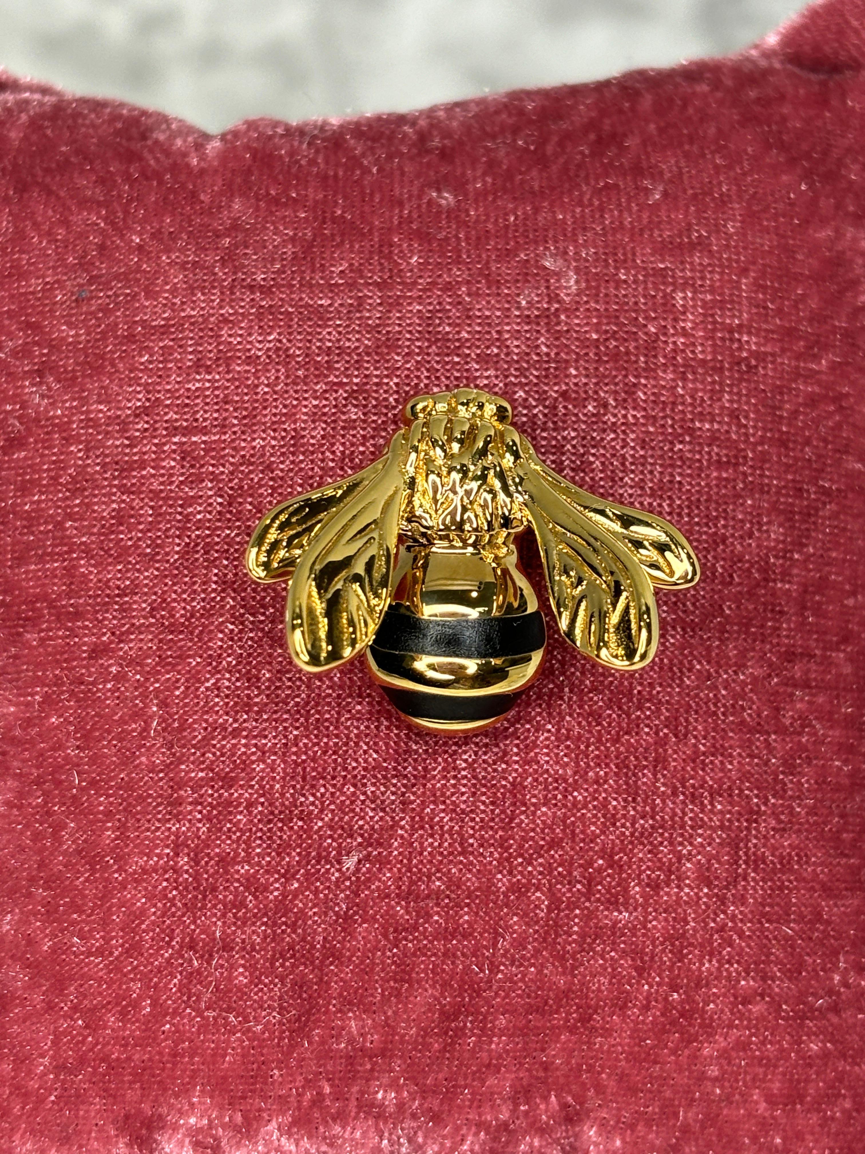 Broche/alfiler abejorro vintage de oro amarillo de 18 quilates y esmalte negro en venta 4