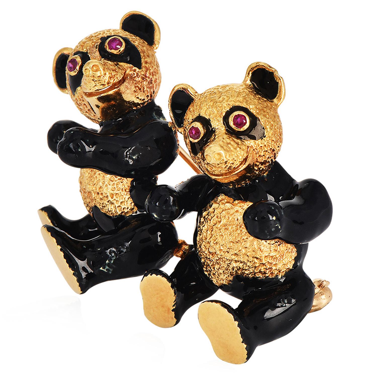 Vintage 18K Yellow Gold Black Enamel Dancing Bear Brooch In Excellent Condition For Sale In Miami, FL
