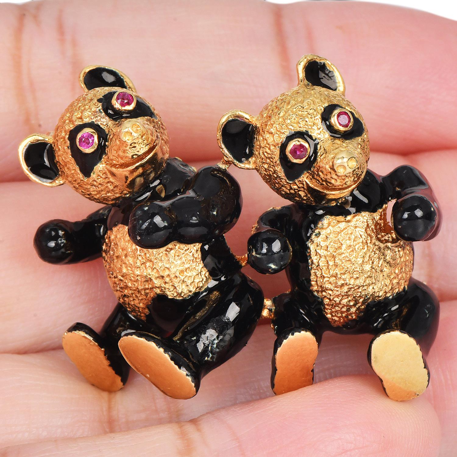 Vintage 18K Yellow Gold Black Enamel Dancing Bear Brooch For Sale 2