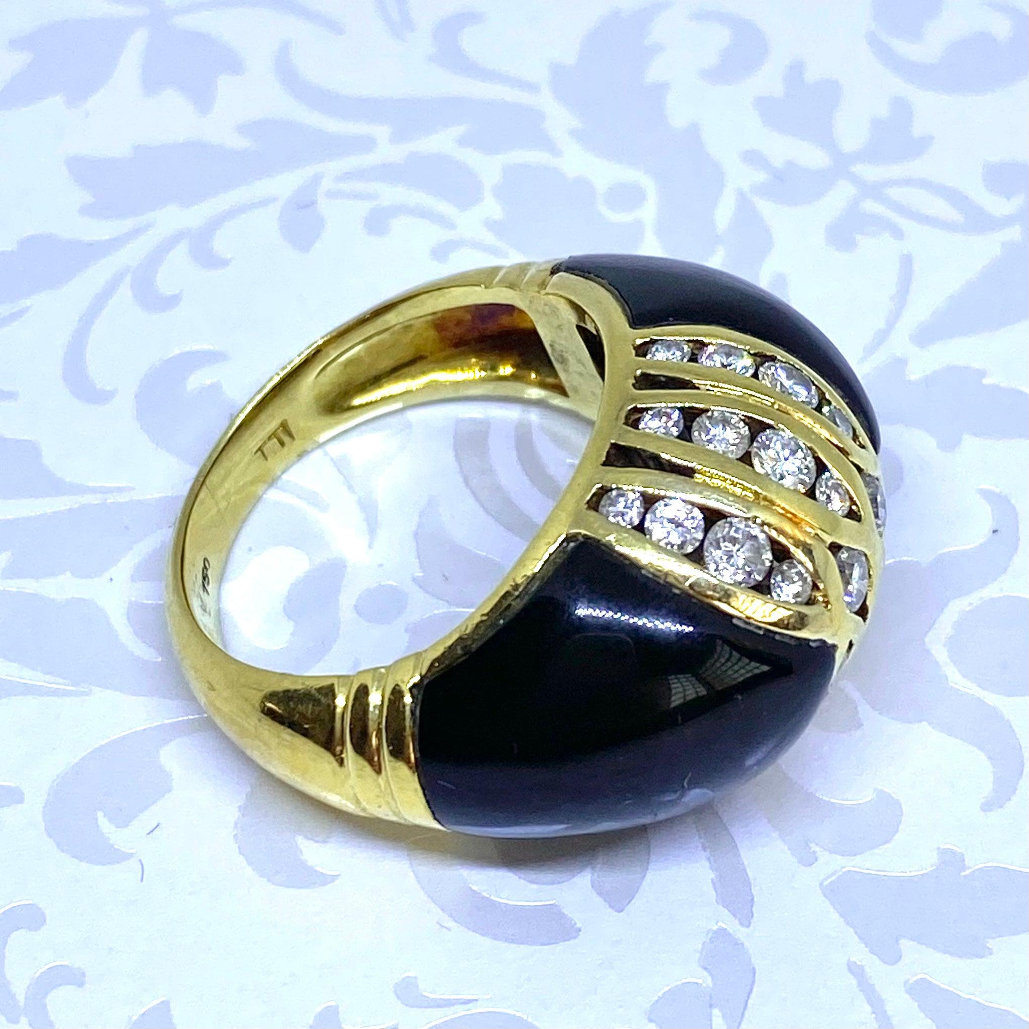 Vintage 18K Yellow Gold Black Onyx and Diamond Dome Ring For Sale 2