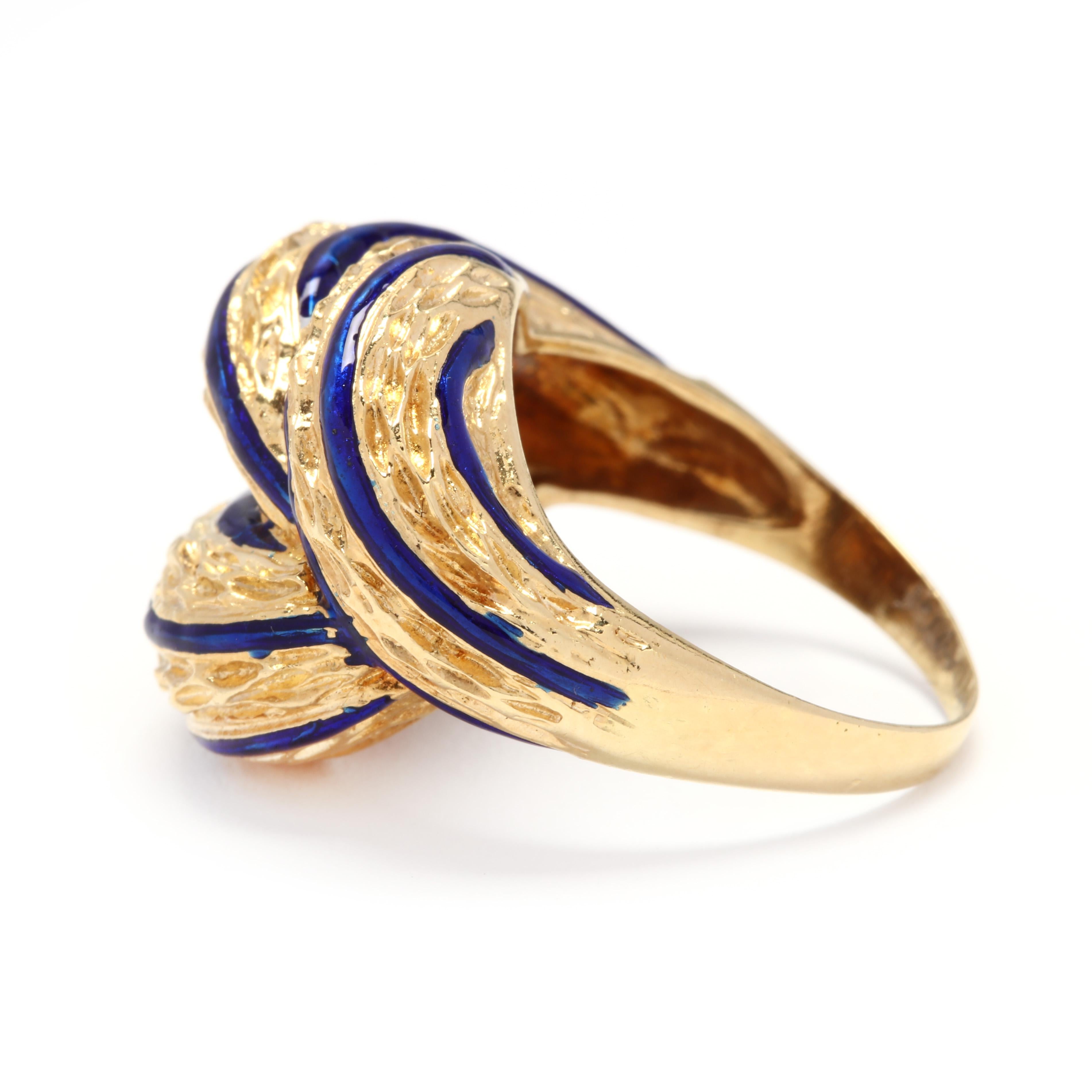 Women's or Men's Vintage 18 Karat Yellow Gold and Blue Enamel Dome Knot Ring
