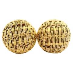Vintage 18k Yellow Gold Braided Basketweave Pattern Dome Shaped Stud Earring