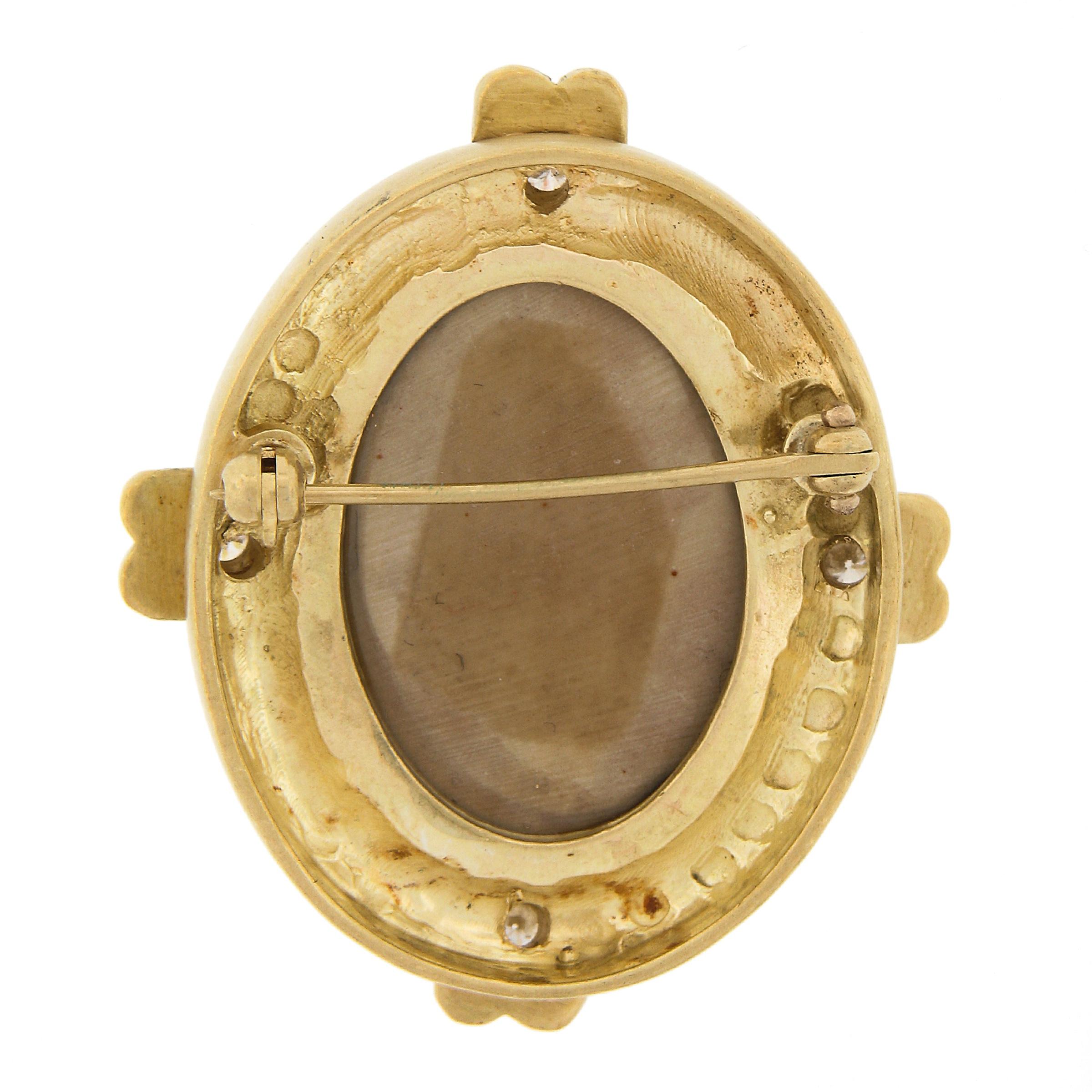 Round Cut Vintage 18k Yellow Gold Carved Beige Hardstone Trojan Cameo & Diamond Pin Brooch For Sale