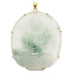 Vintage 18K Yellow Gold Carved Jade Guanyin Pendant