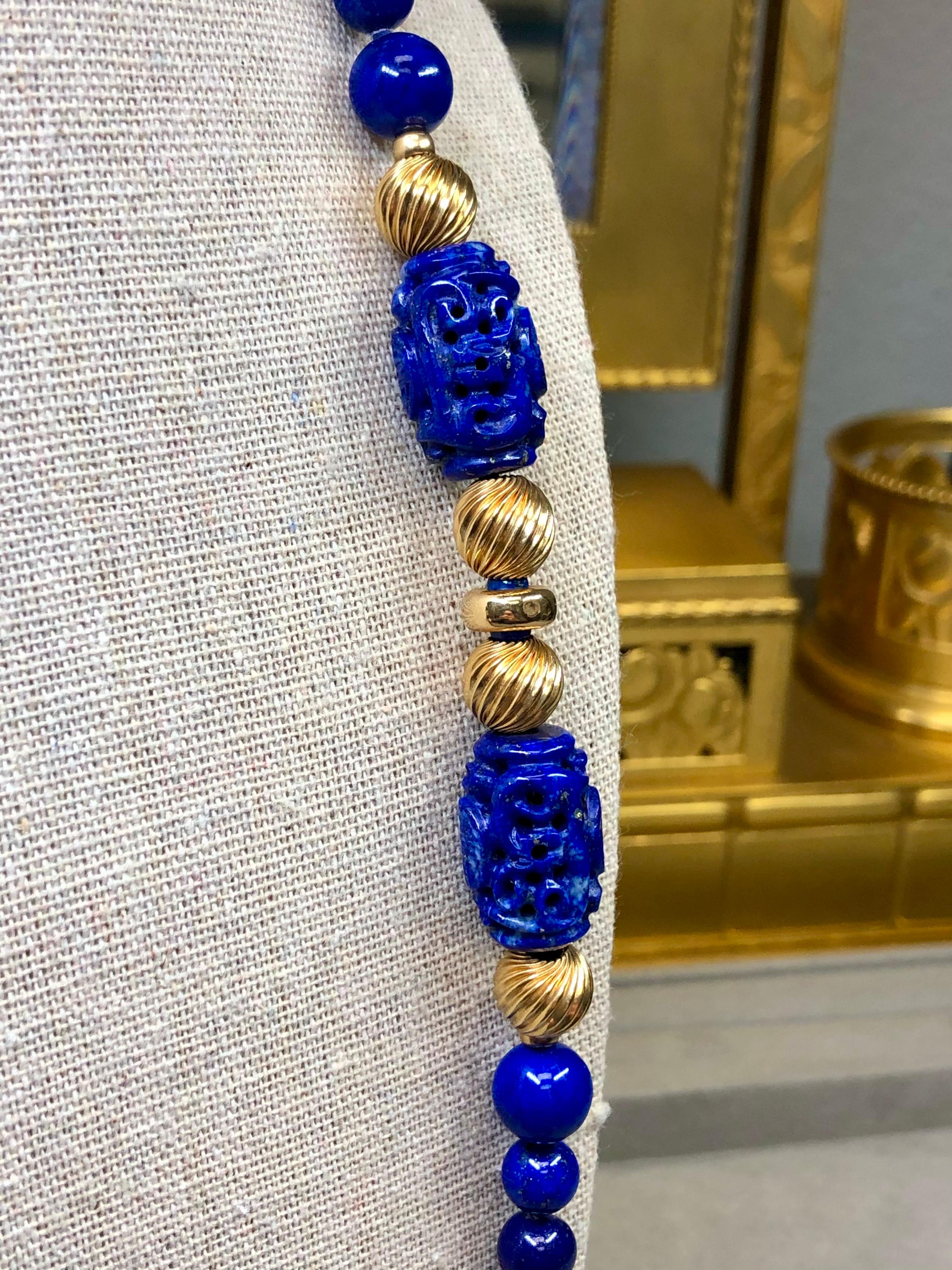 Uncut Vintage 18K Yellow Gold Carved Lapis Barrel Sphere Opera Length Necklace 32” For Sale