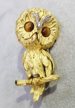 Vintage 18 Karat Yellow Gold Carved "OWL" Brooch