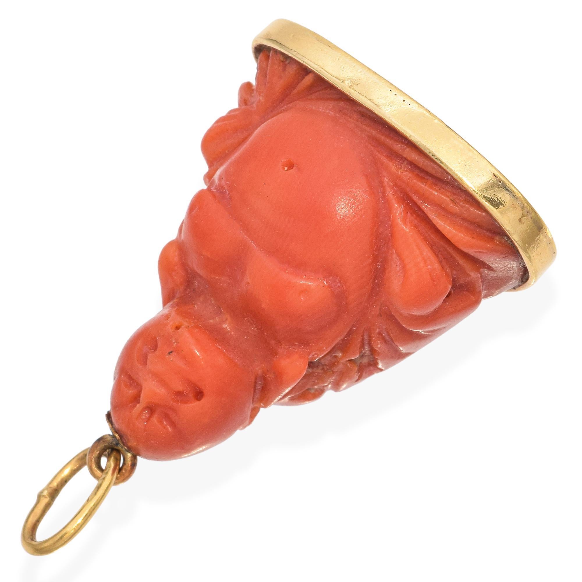 18 Karat Gelbgold geschnitzter roter Koralle glänzender Buddha 3D-Anhänger im Angebot 2