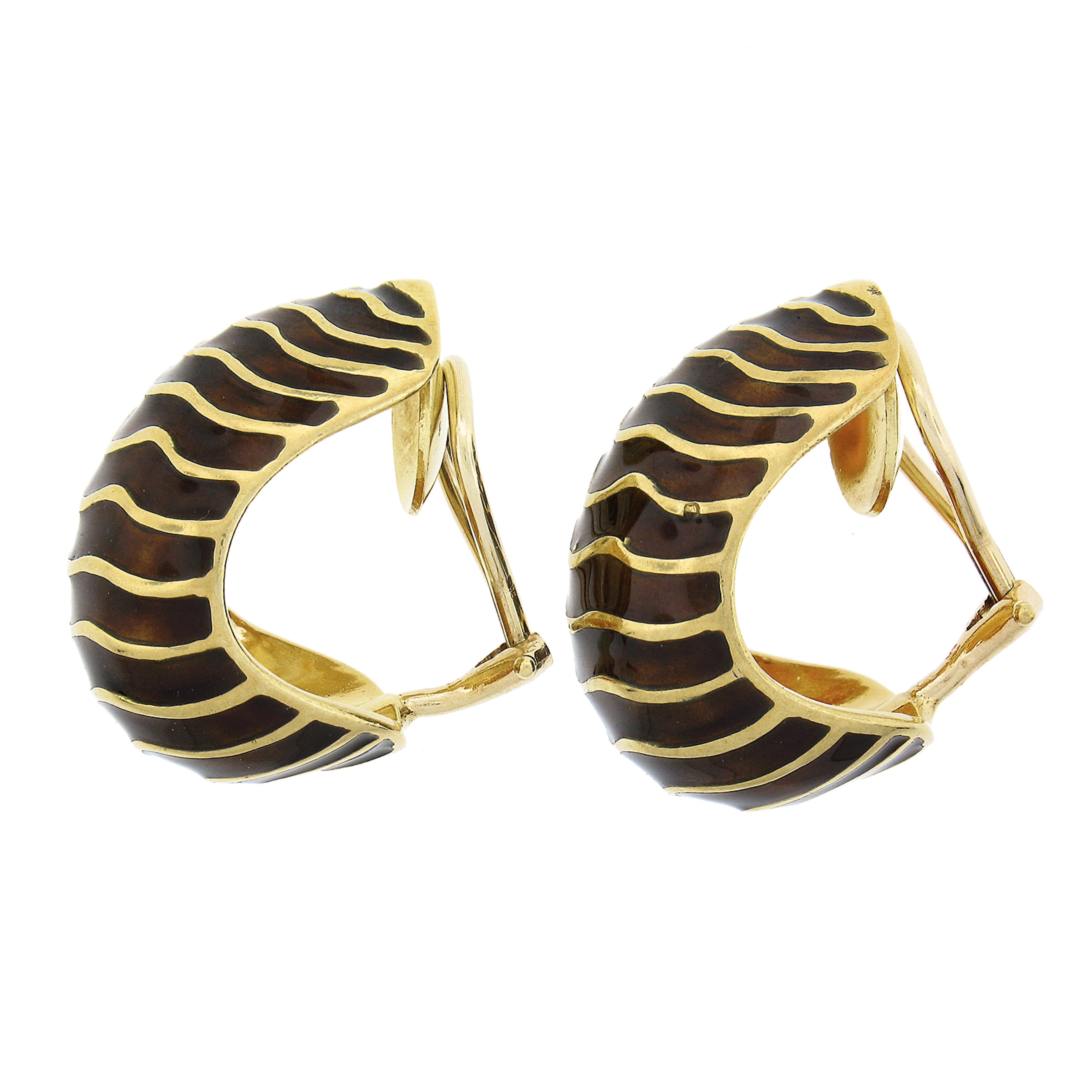 Vintage 18K Yellow Gold Chocolate Brown Enamel Wavy Domed Clip on Cuff Earrings In Good Condition For Sale In Montclair, NJ