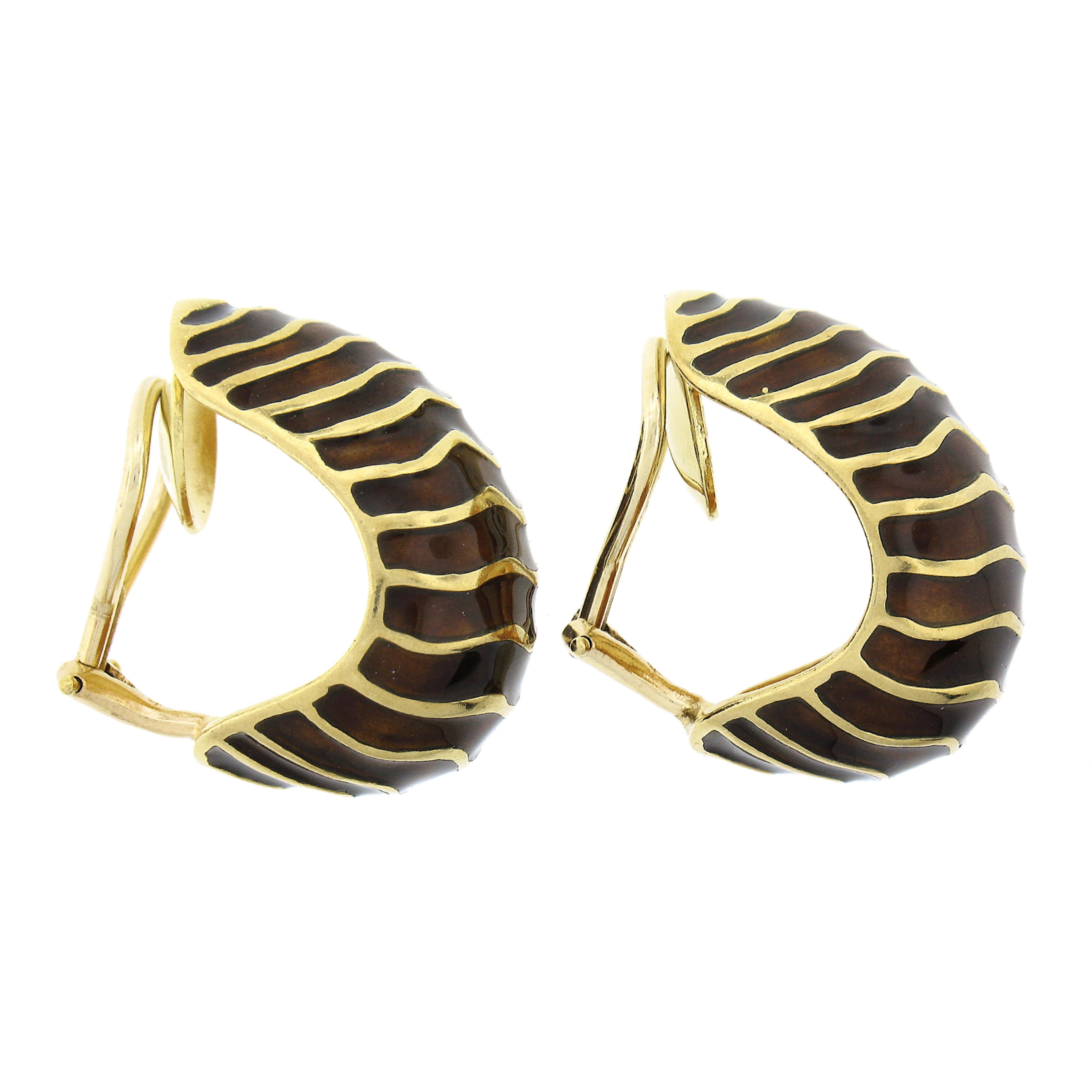 Women's Vintage 18K Yellow Gold Chocolate Brown Enamel Wavy Domed Clip on Cuff Earrings For Sale