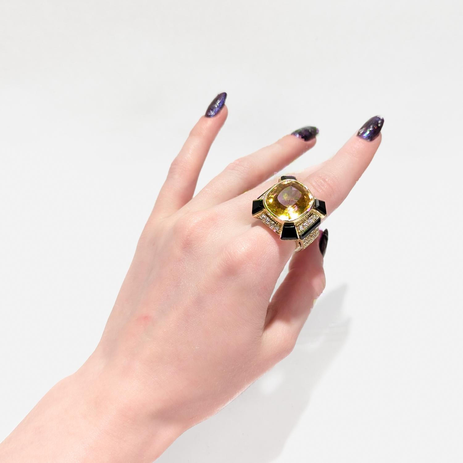 Vintage 18K Yellow Gold, Citrine, Onyx, and Diamond Cocktail Ring For Sale 4