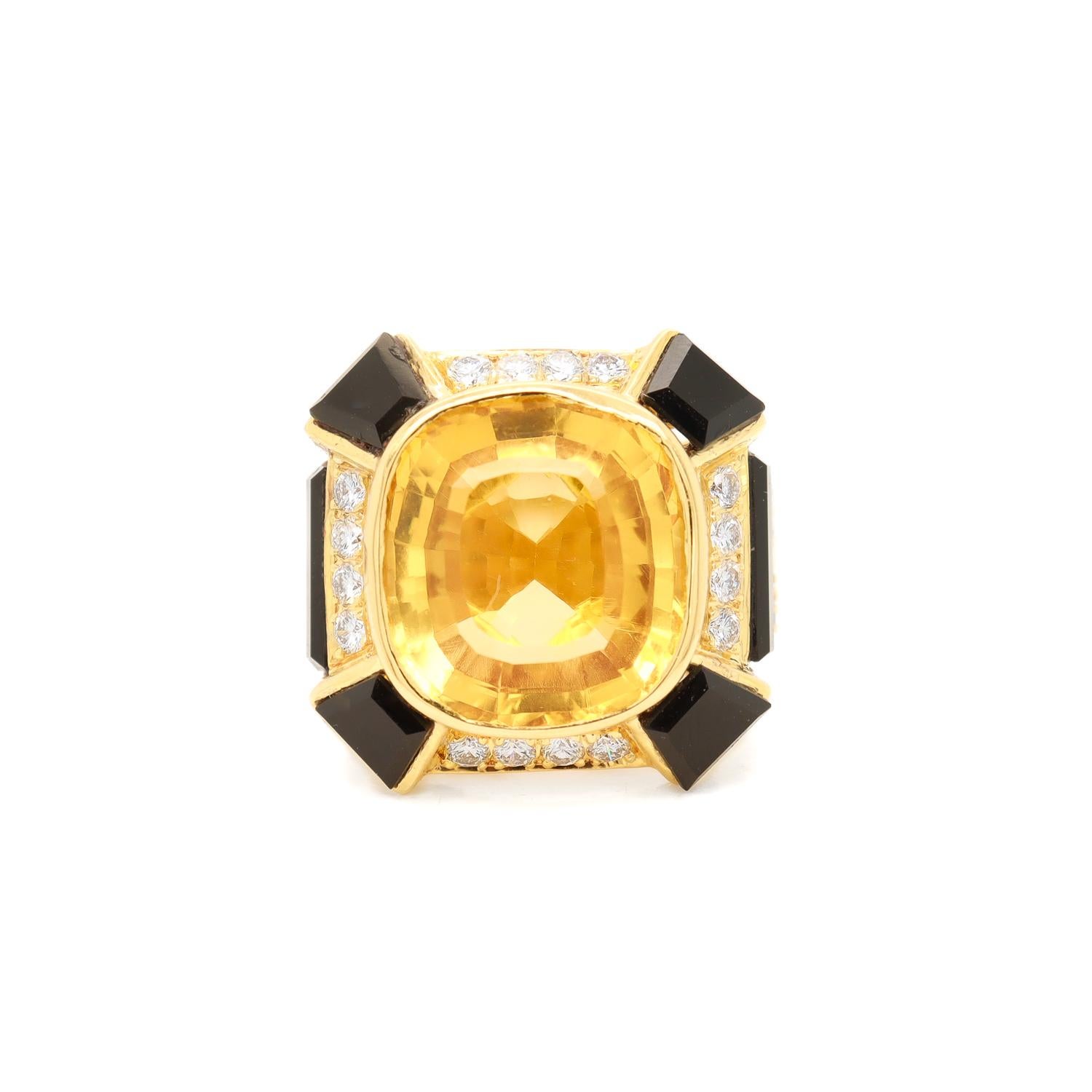 Vintage 18K Yellow Gold, Citrine, Onyx, and Diamond Cocktail Ring In Good Condition For Sale In Philadelphia, PA