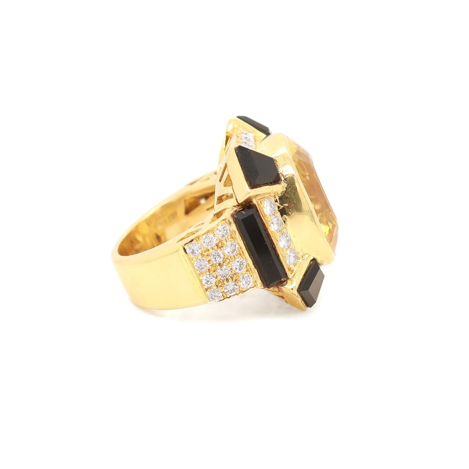 Vintage 18K Yellow Gold, Citrine, Onyx, and Diamond Cocktail Ring For Sale 2