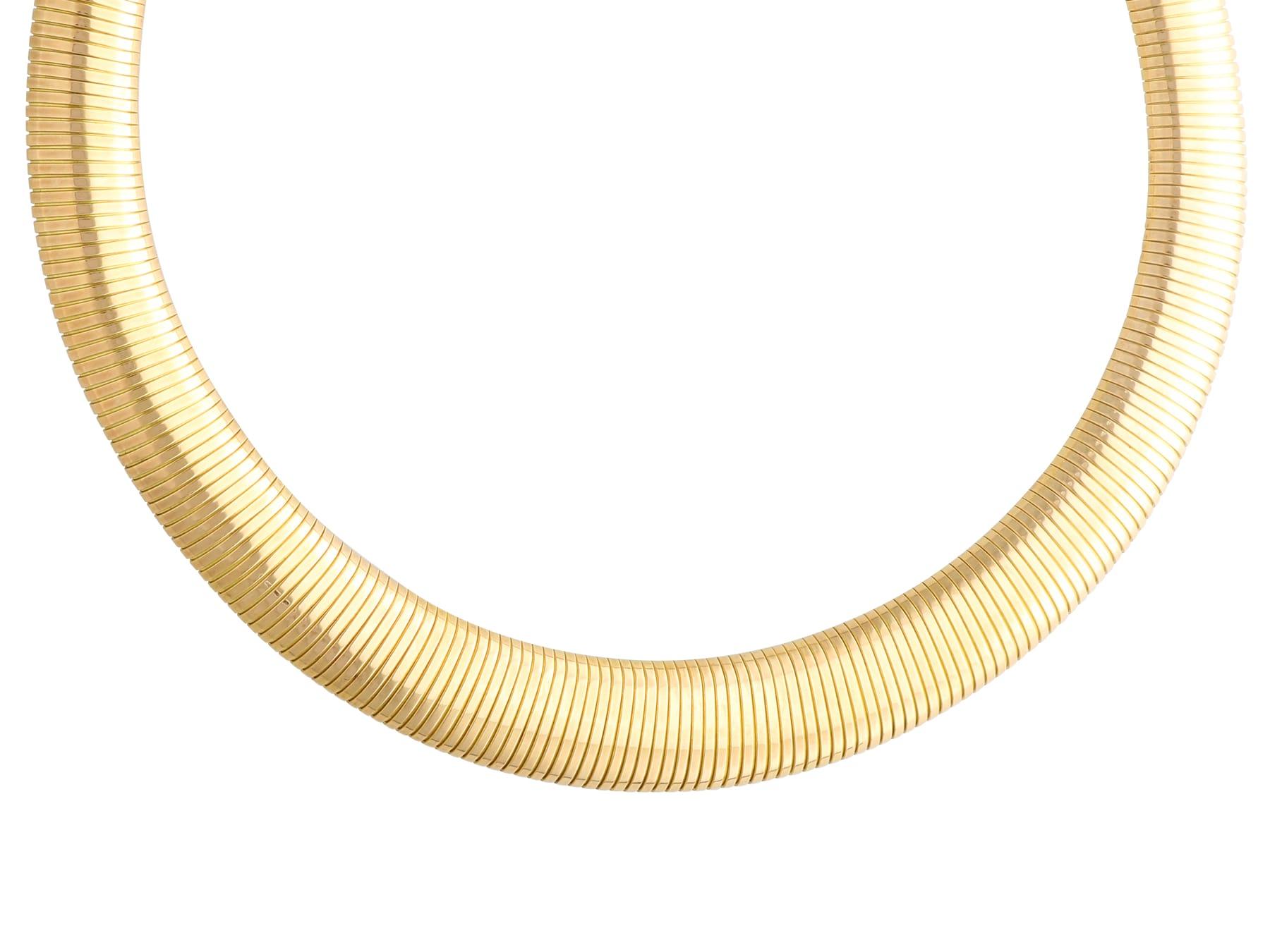 Collier à collerettes vintage en or jaune 18k Circa Vintage 1950 Unisexe en vente
