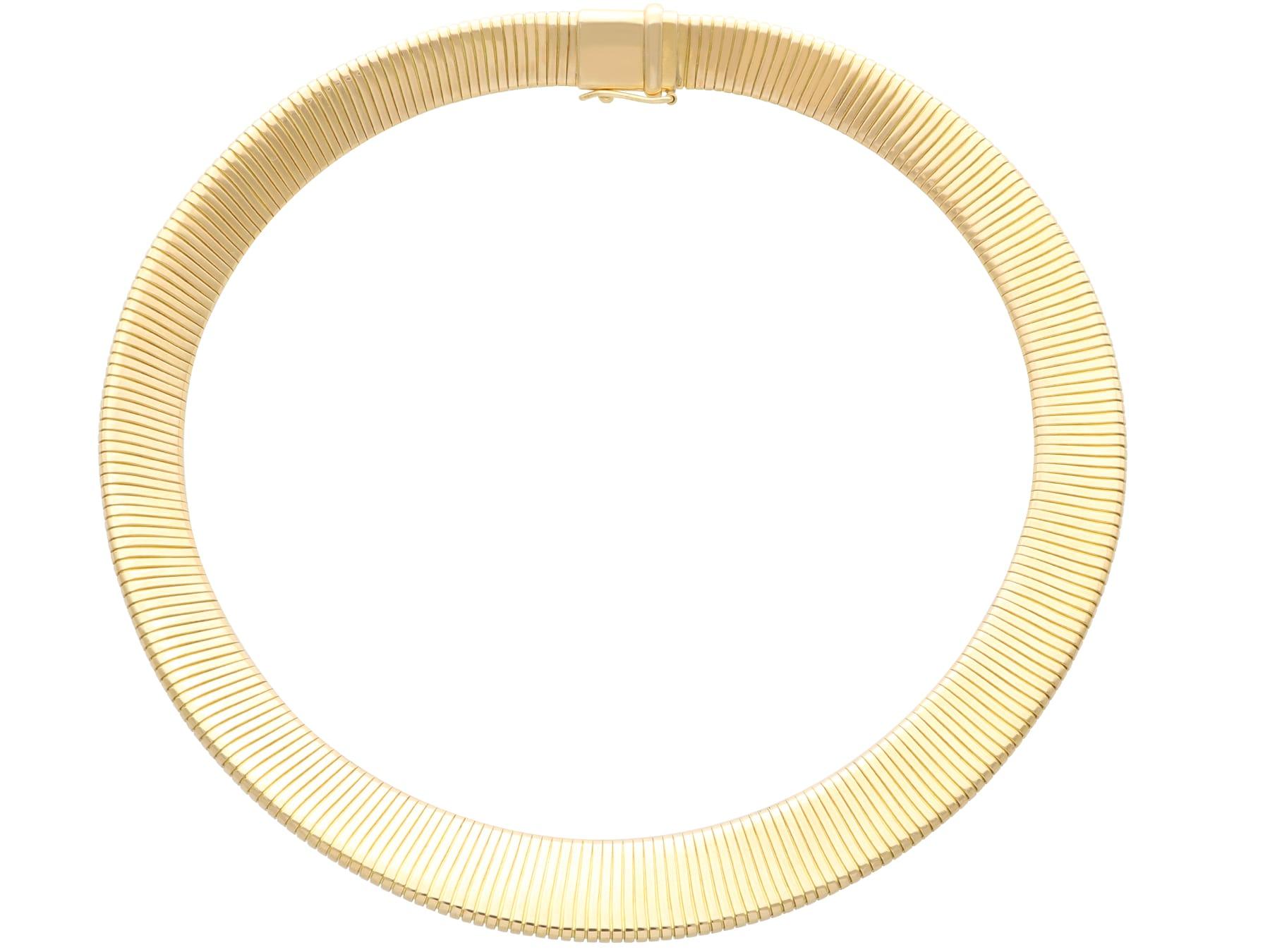 Collier à collerettes vintage en or jaune 18k Circa Vintage 1950 en vente 2