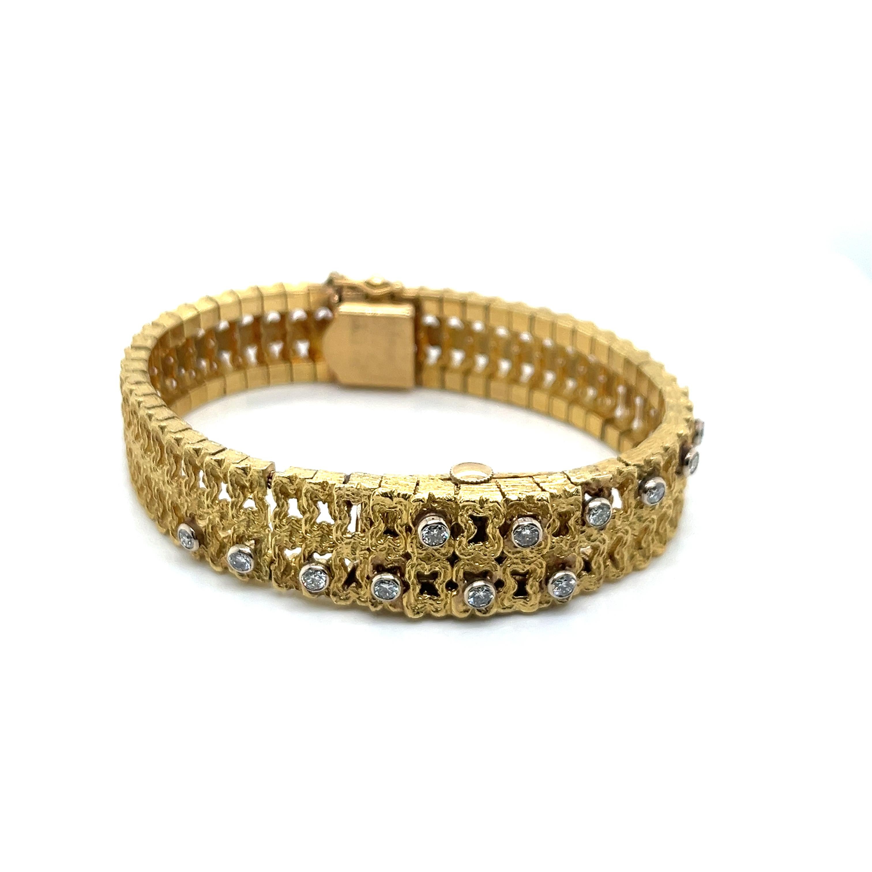 Vintage 18k Yellow Gold Covered Bracelet Watch with Diamonds

This exquisite vintage 18k yellow gold bracelet watch features a concealed rectangular Geneva Swiss mechanical timepiece with a gold dial and black Roman numerals. The stunning design