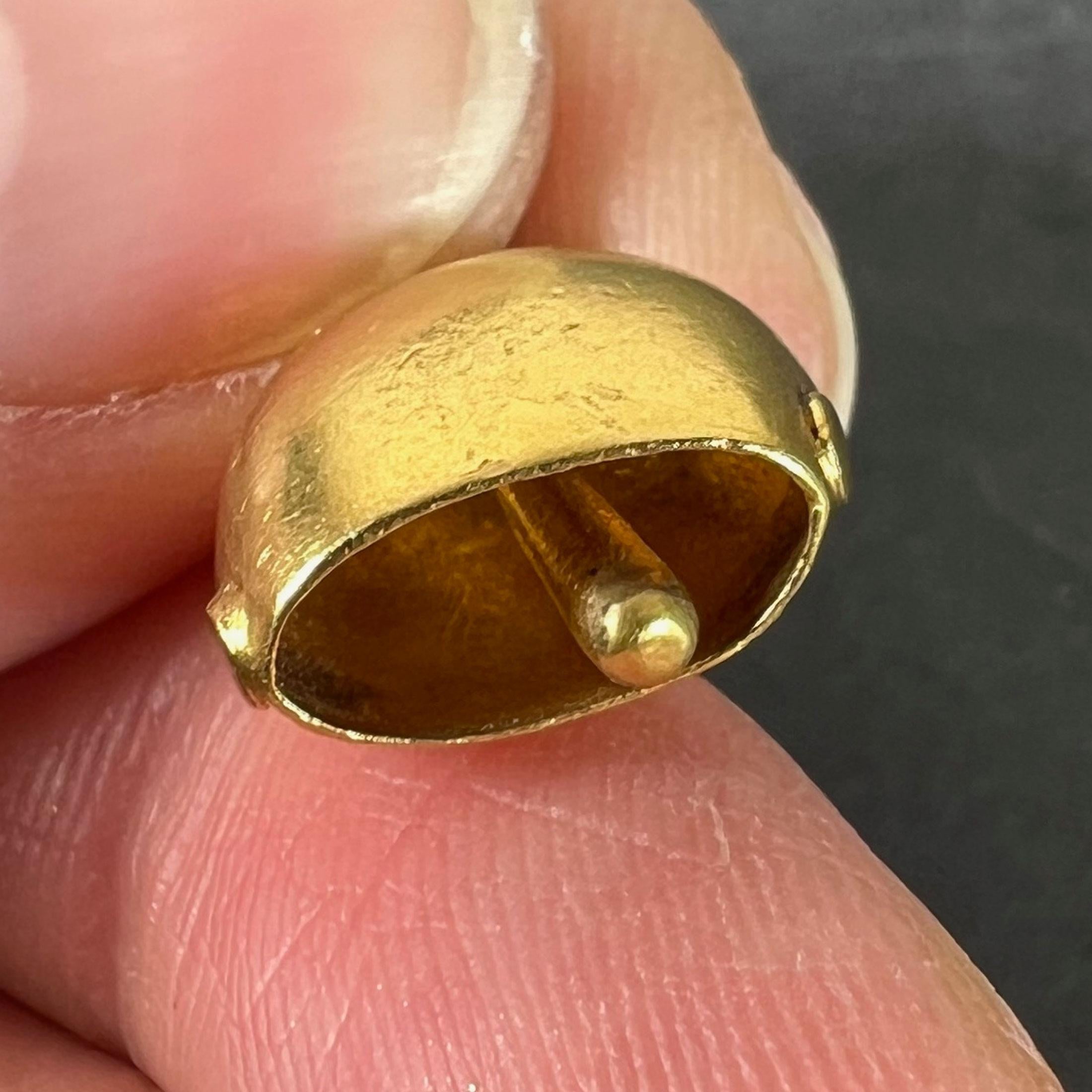 Vintage 18K Yellow Gold Cow Bell Charm Pendant For Sale 4