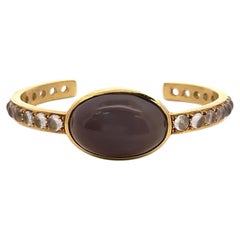 Vintage 18K Yellow Gold Cuff Bracelet 26.2 Grams Brown Moonstone