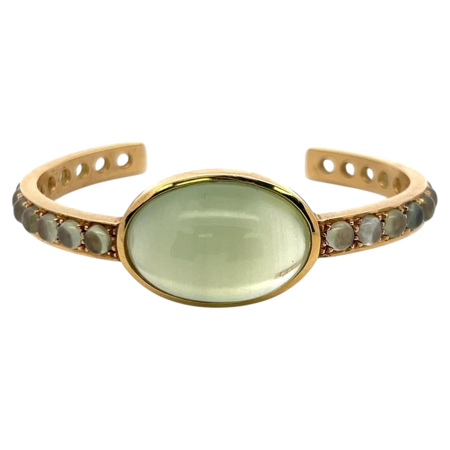 Vintage 18K Yellow Gold Cuff Bracelet with 23.57x16.22mm Moonstone