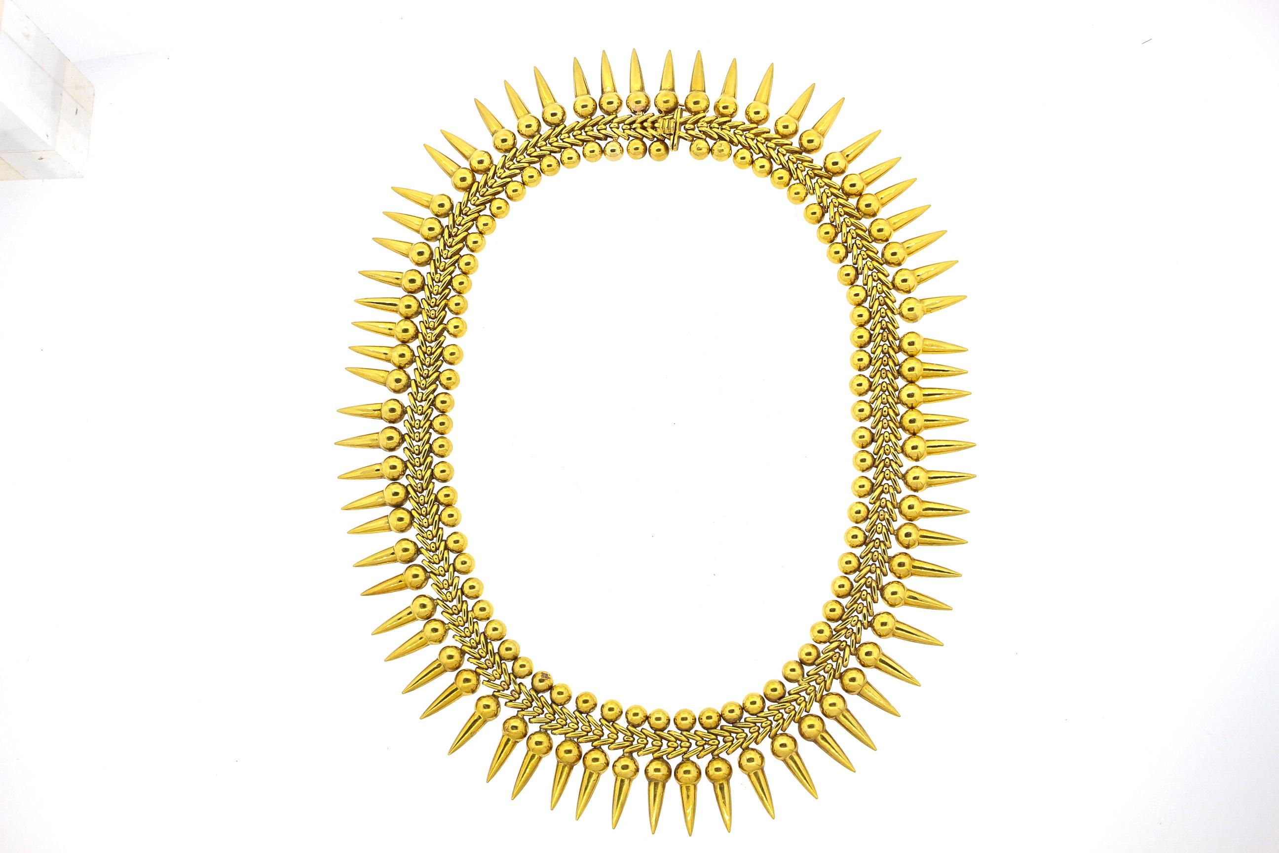 Women's or Men's Vintage 18 Karat Yellow Gold Dart Collar Necklace