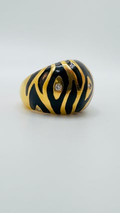 Vintage 18K Yellow Gold Diamond and Enamel Dome Ring