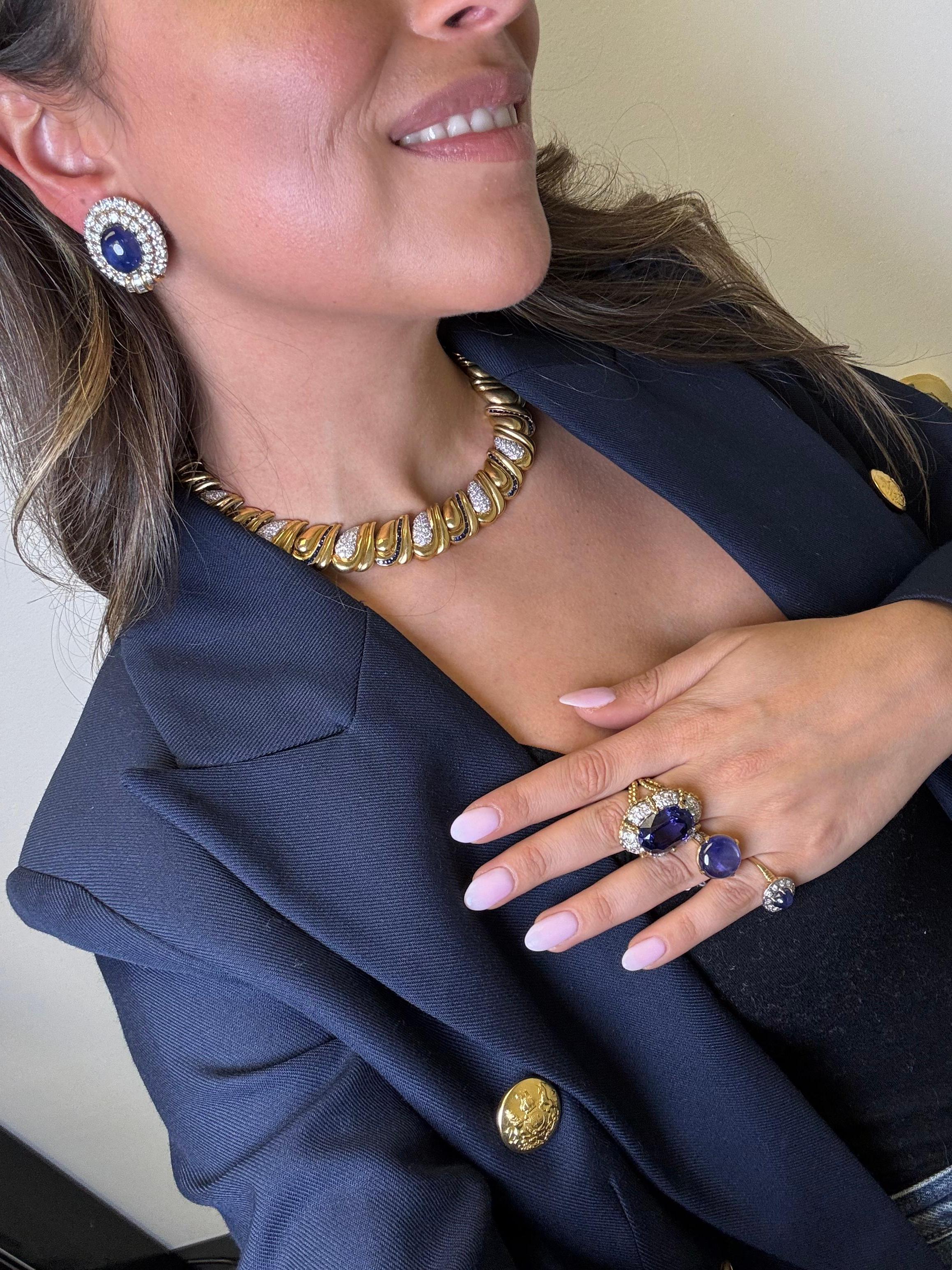 Vintage Collier à vagues en or jaune 18K avec diamants et saphirs Unisexe en vente