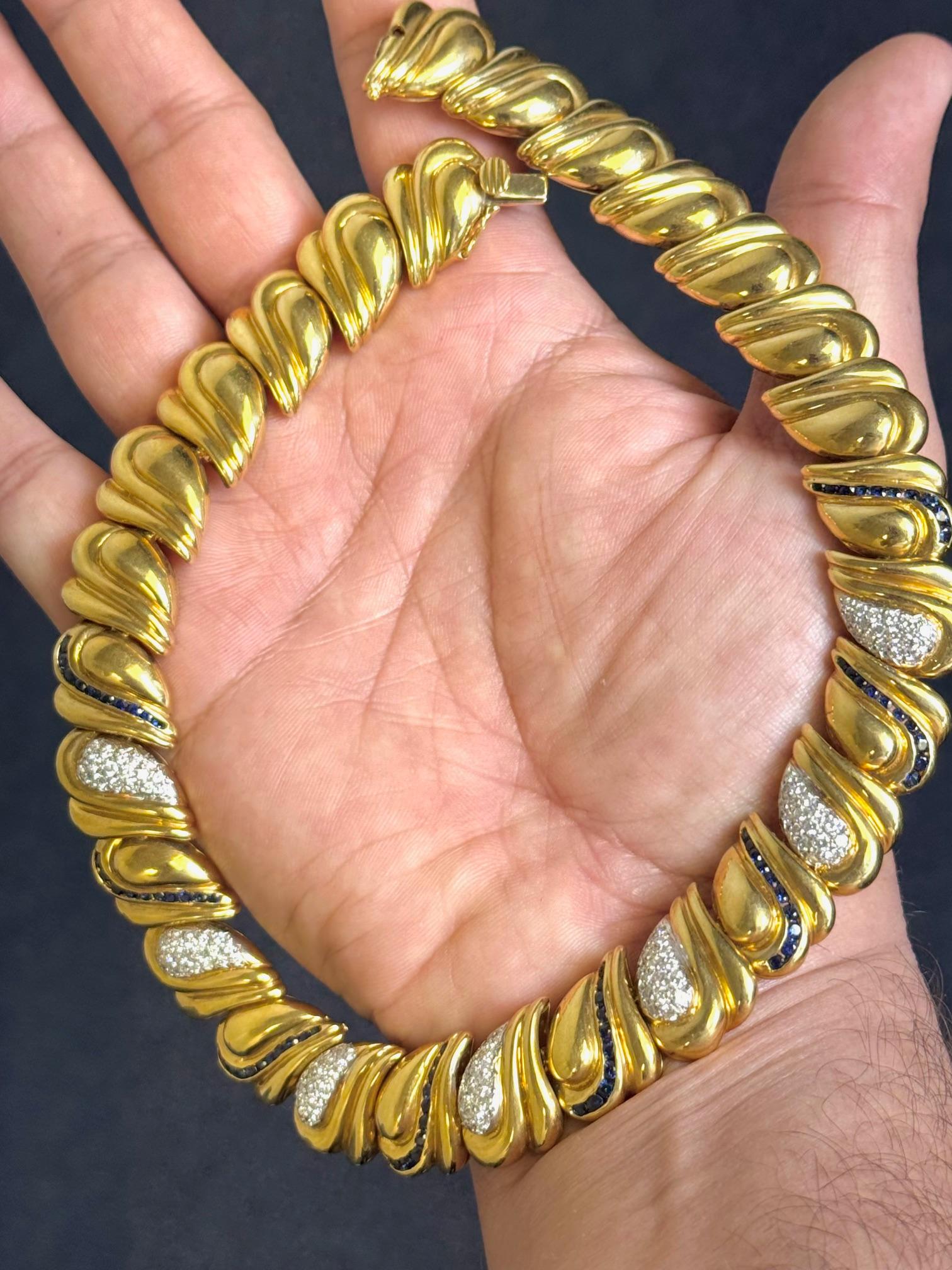 Vintage Collier à vagues en or jaune 18K avec diamants et saphirs en vente 2