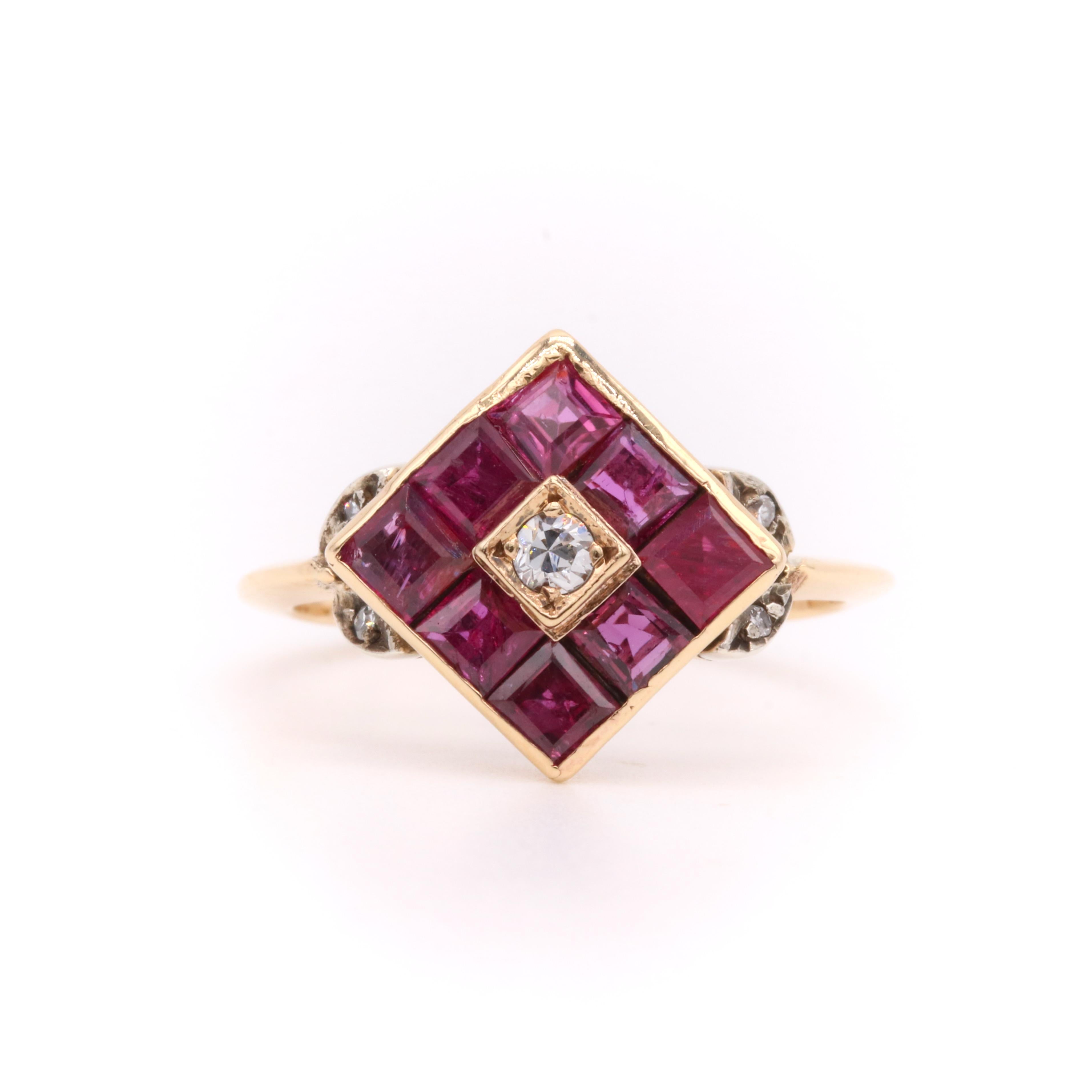 Vintage 18K Yellow Gold Diamond and Square Cut Ruby Cluster Ring In Good Condition For Sale In Staines-Upon-Thames, GB
