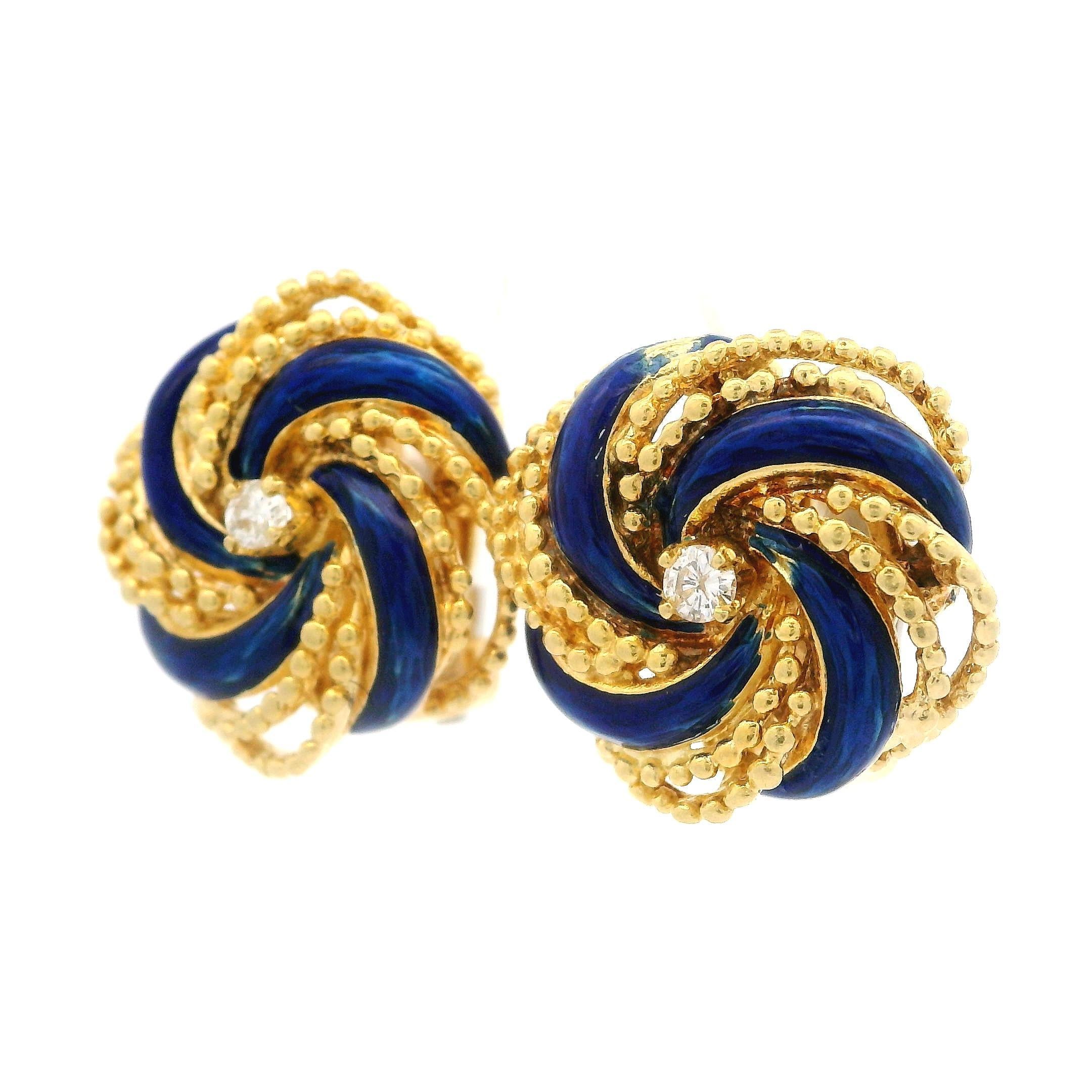 Brilliant Cut Vintage 18k Yellow Gold Diamond Blue Enamel Textured Spiral Button Earrings For Sale