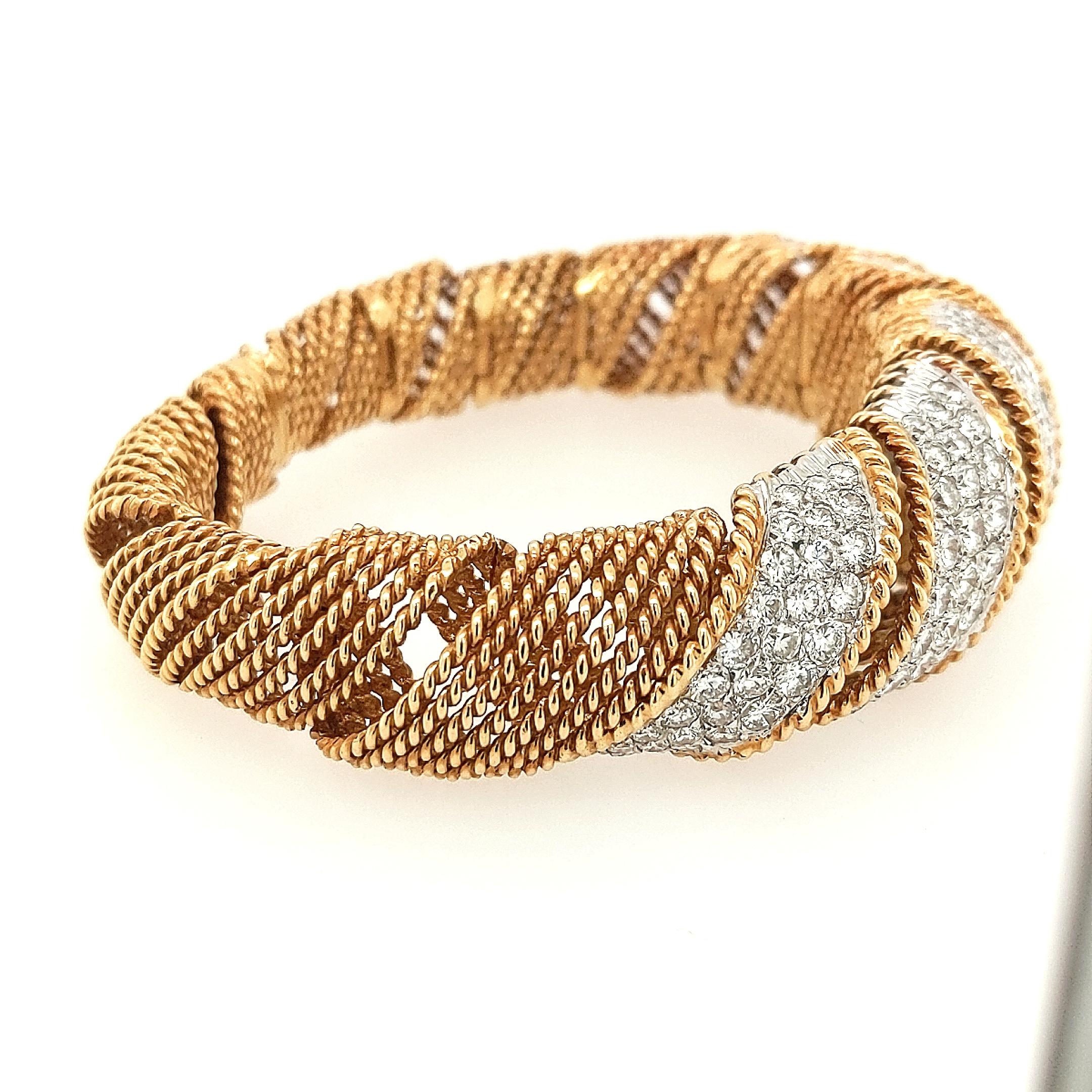 Round Cut Vintage 18k Yellow Gold Diamond Bracelet with 8.85cttw of Diamonds