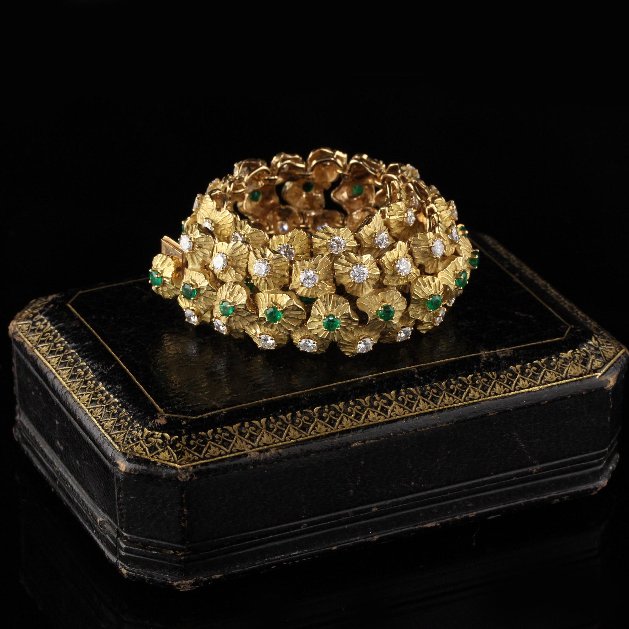 Retro Vintage 18 Karat Yellow Gold Diamond and Emerald Bracelet