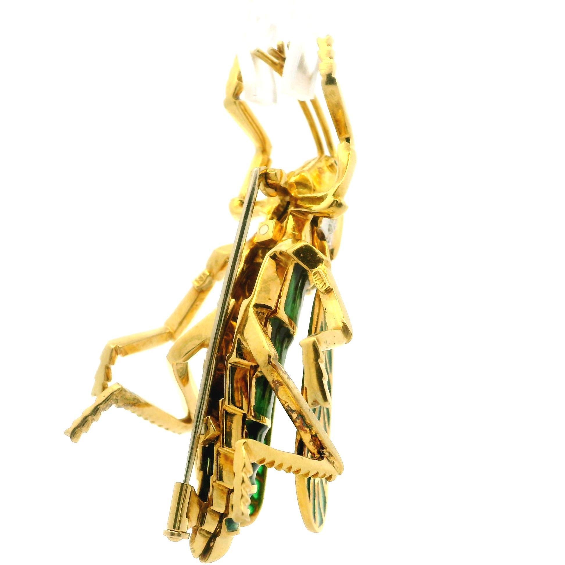 Broche vintage de oro amarillo de 18 quilates con diamantes y esmalte con gran detalle de saltamontes en venta 2