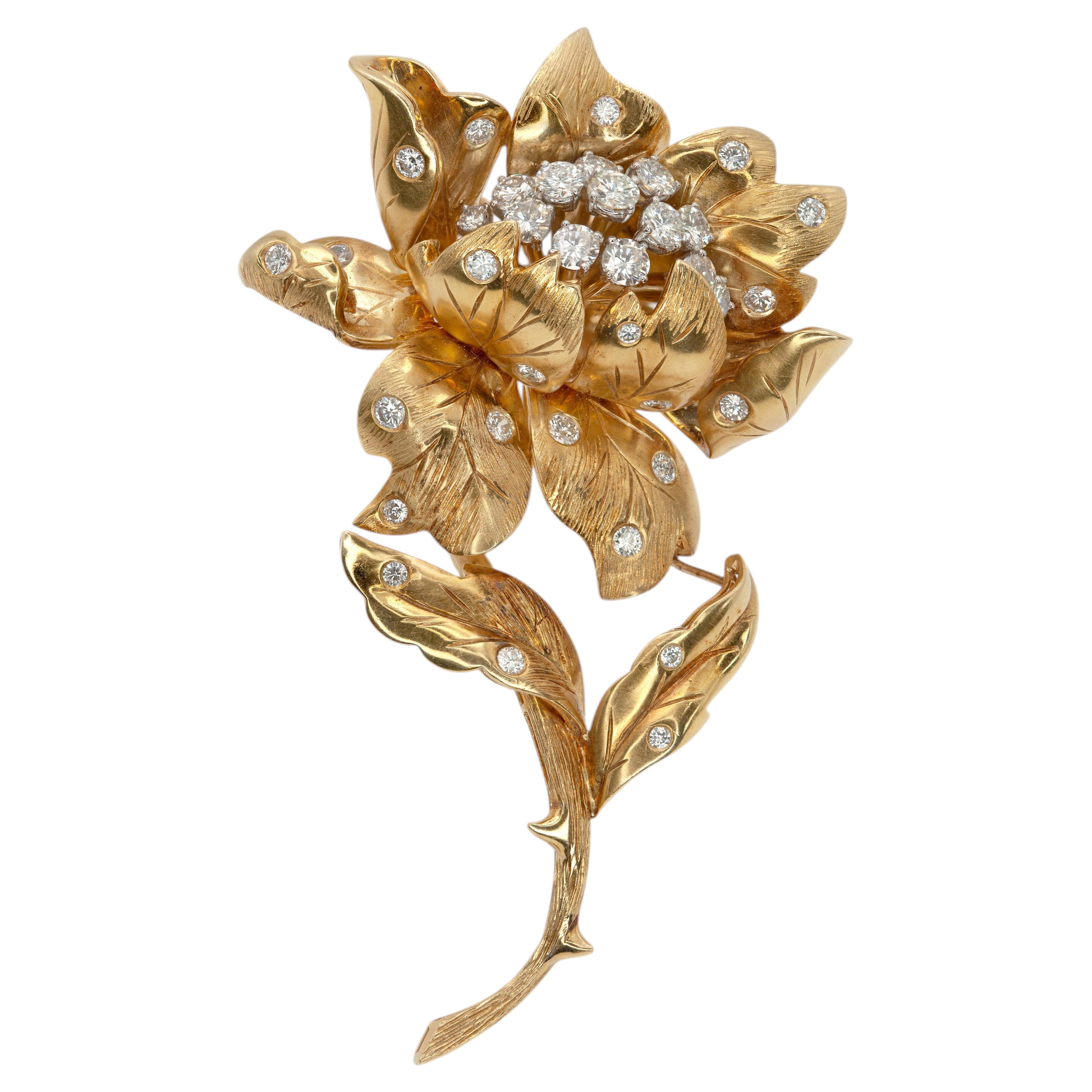 Vintage 18K Yellow Gold Diamond Floral Brooch 5.00 Carats F–G VS Diamonds