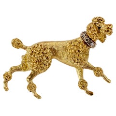 Broche caniche francés vintage de oro amarillo de 18 quilates con diamantes