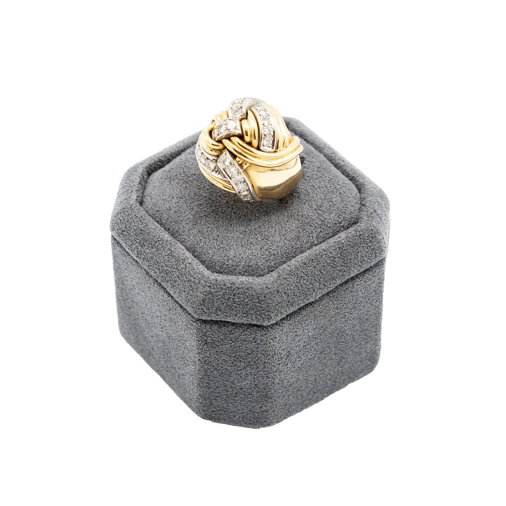 Anello a nodo in oro giallo 18 carati e diamanti d'epoca - anni '40 In condizioni discrete in vendita a Milano, IT