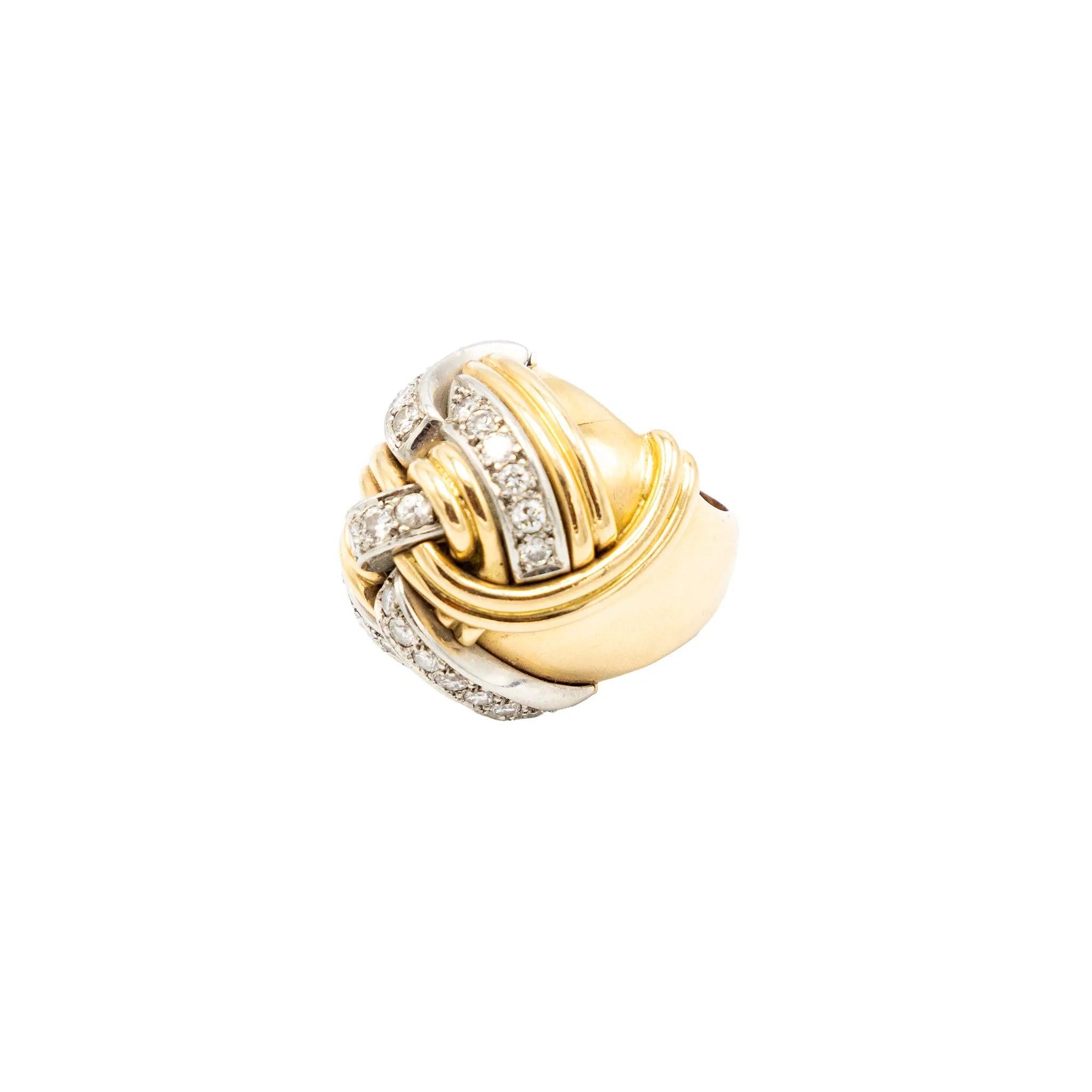 Anello a nodo in oro giallo 18 carati e diamanti d'epoca - anni '40 in vendita 1