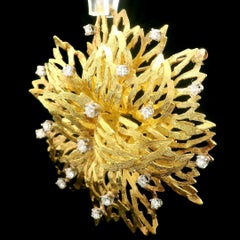 Vintage 18k Yellow Gold Diamond Large Textured Flower Spray Fiery Pin Brooch