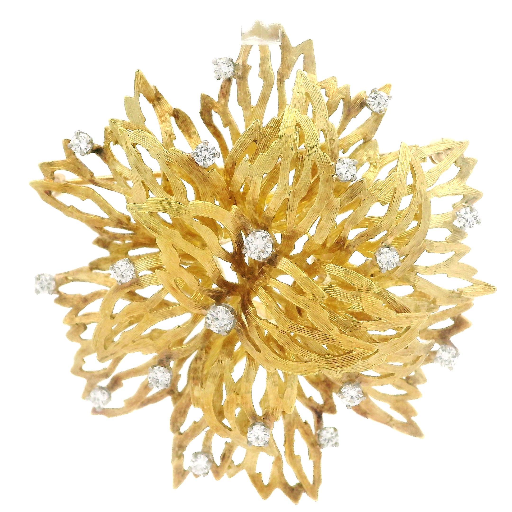 Brilliant Cut Vintage 18k Yellow Gold Diamond Large Textured Flower Spray Fiery Pin Brooch For Sale