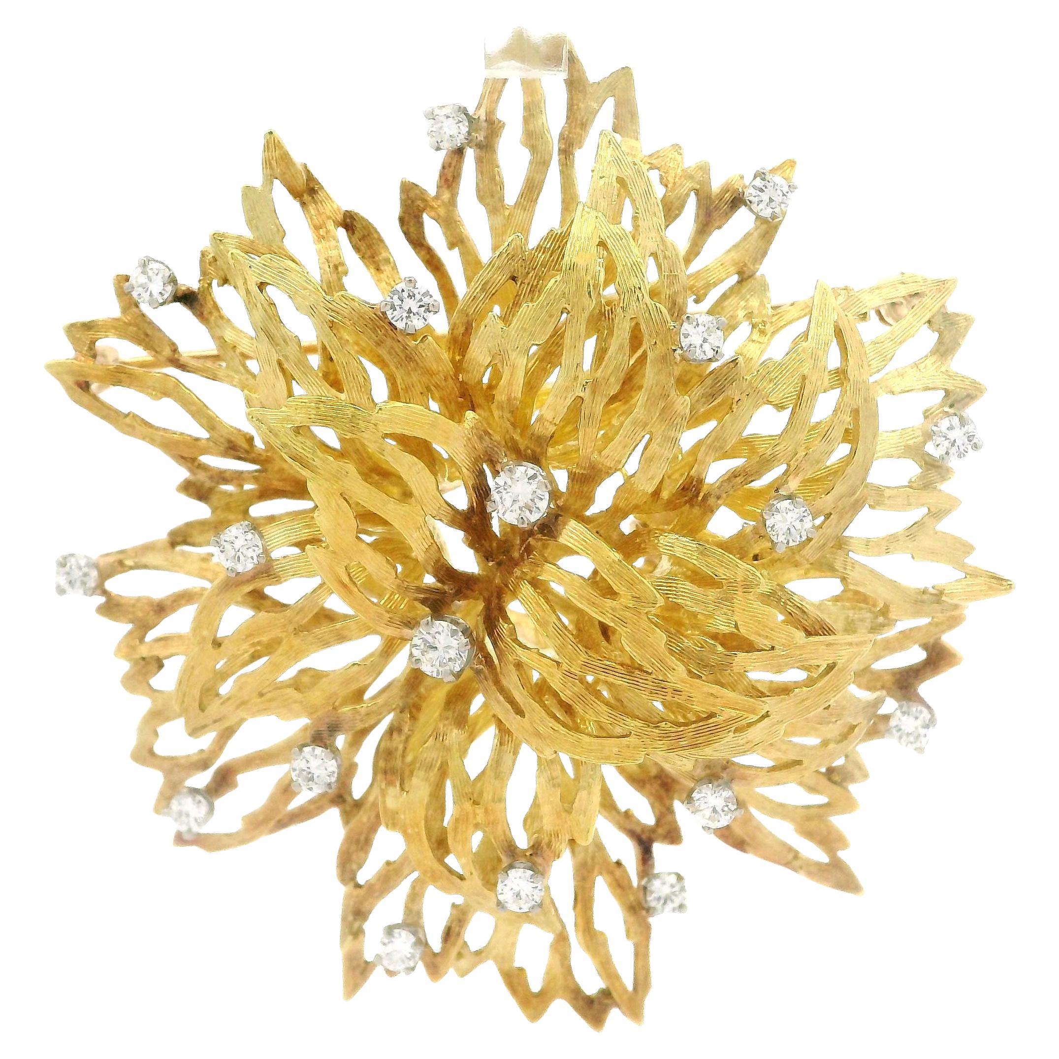 Alfiler broche vintage de oro amarillo de 18 quilates con diamantes en forma de flor grande texturizada