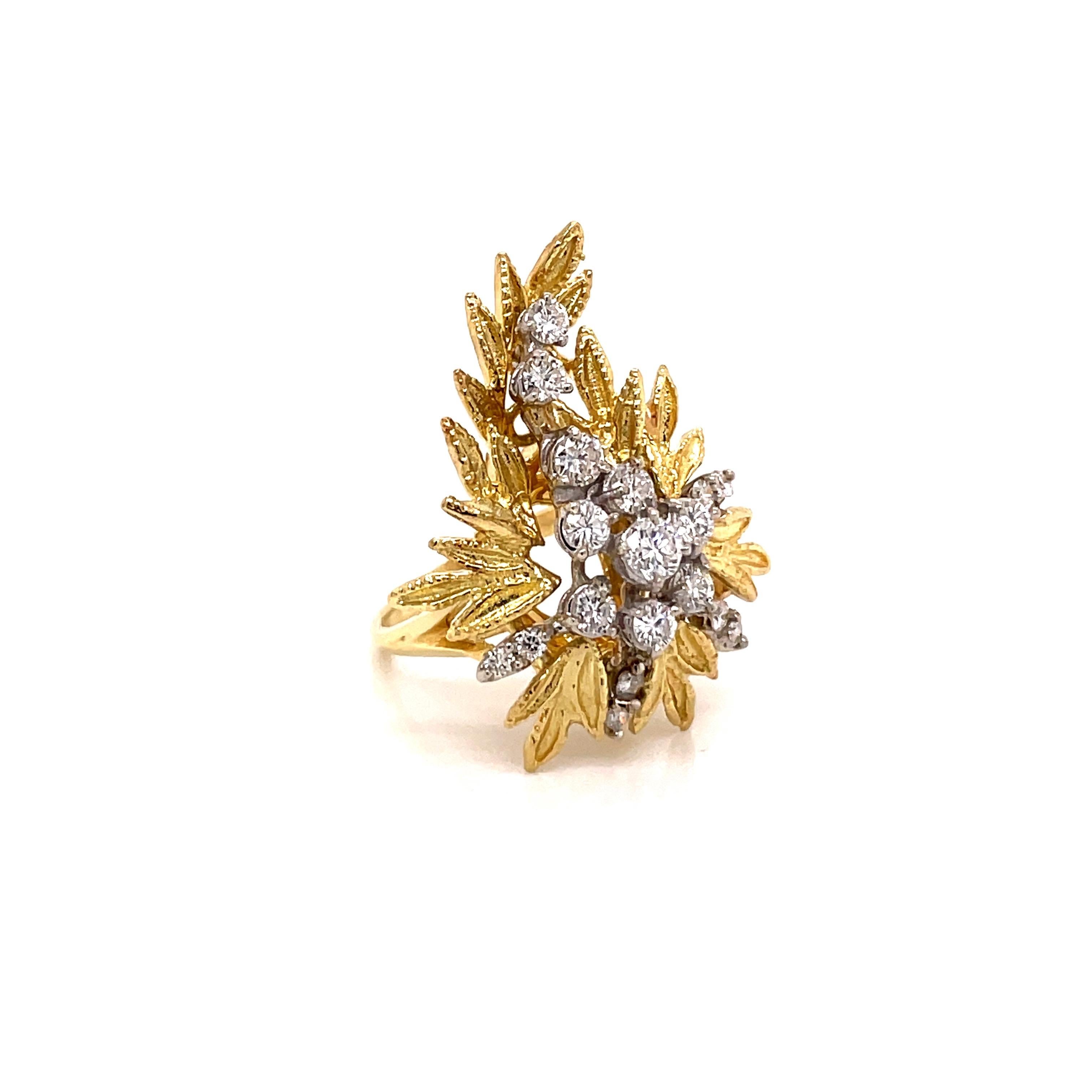 Contemporary Vintage 18K Yellow Gold Diamond Leaf Ring 1.00ct For Sale
