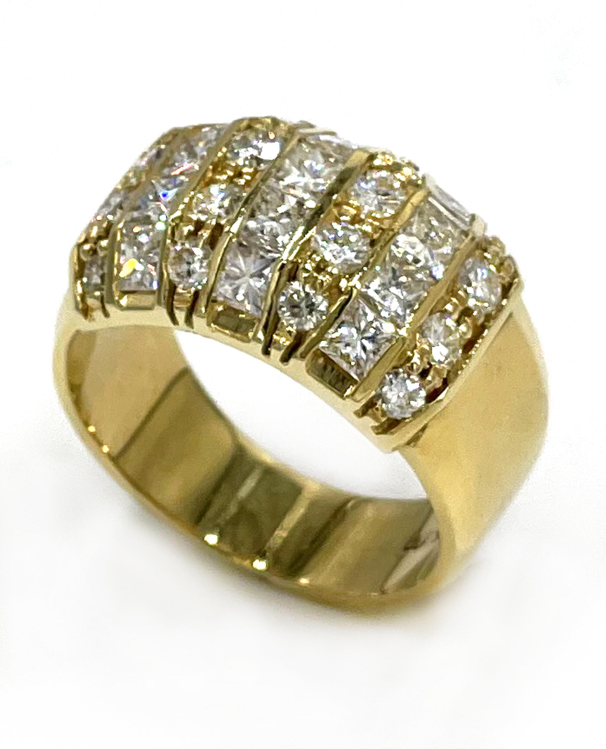 Princess Cut Vintage 18k Yellow Gold Diamond Ring, Circa 1985 For Sale
