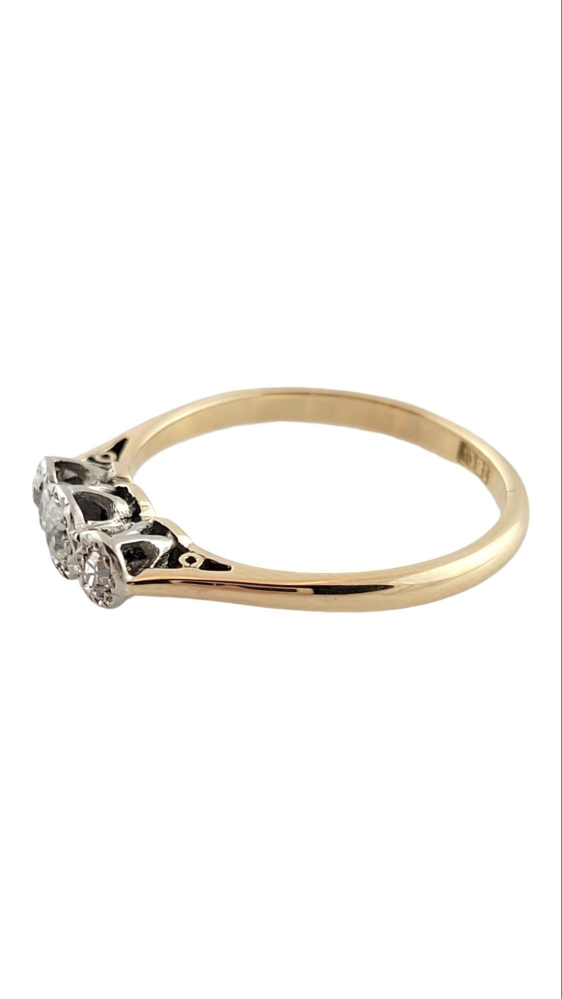 Vintage 18K Yellow Gold Diamond Ring Size 7.25

This gorgeous ring feature 3 sparkling, European cut diamonds set in an 18K yellow gold band!

Approximate total diamond weight: .16 cts

Diamond color: K-L

Diamond clarity: I1

Ring size: 7.25
Shank: