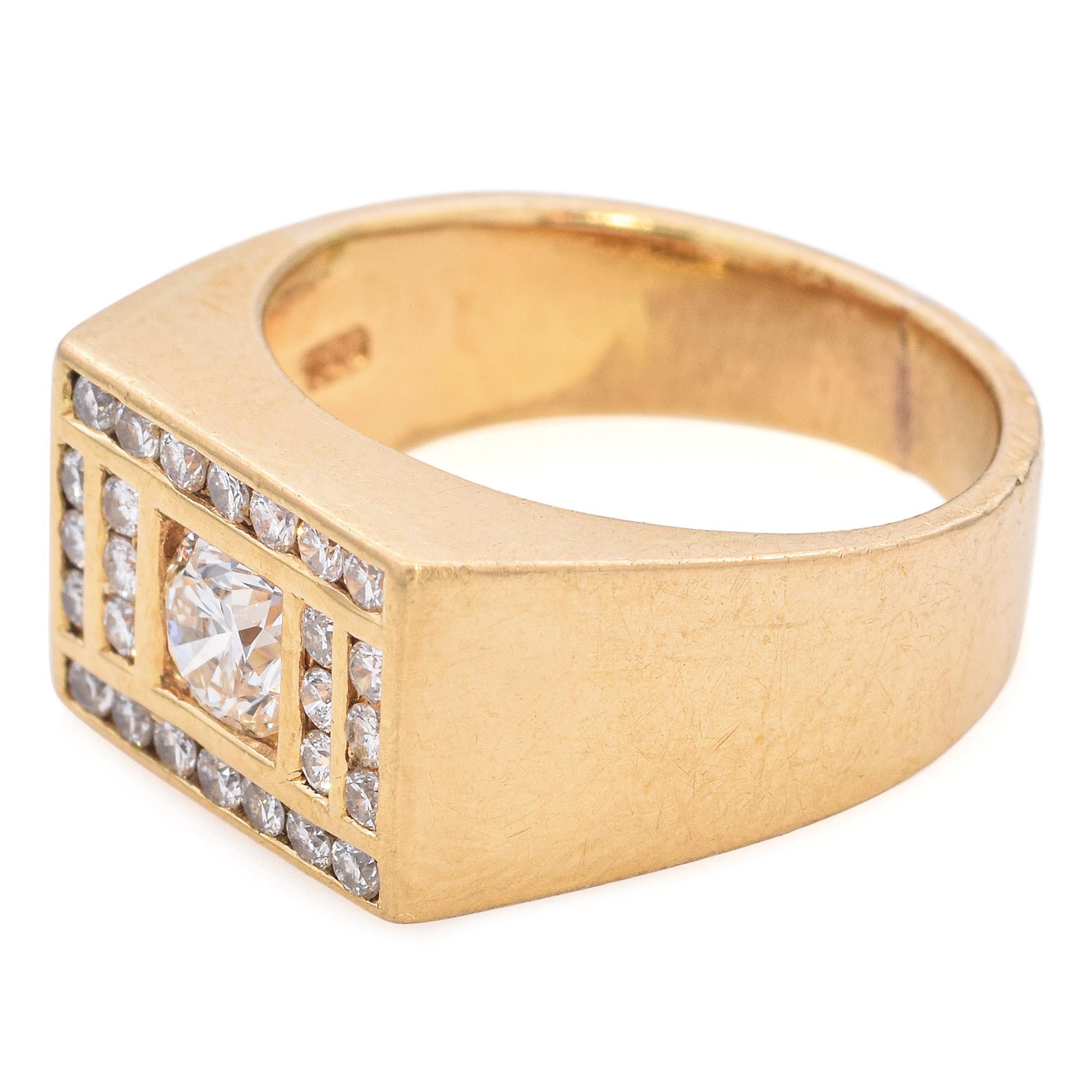 Anello con diamante d'epoca in oro giallo 18 ct. In condizioni buone in vendita a New York, NY