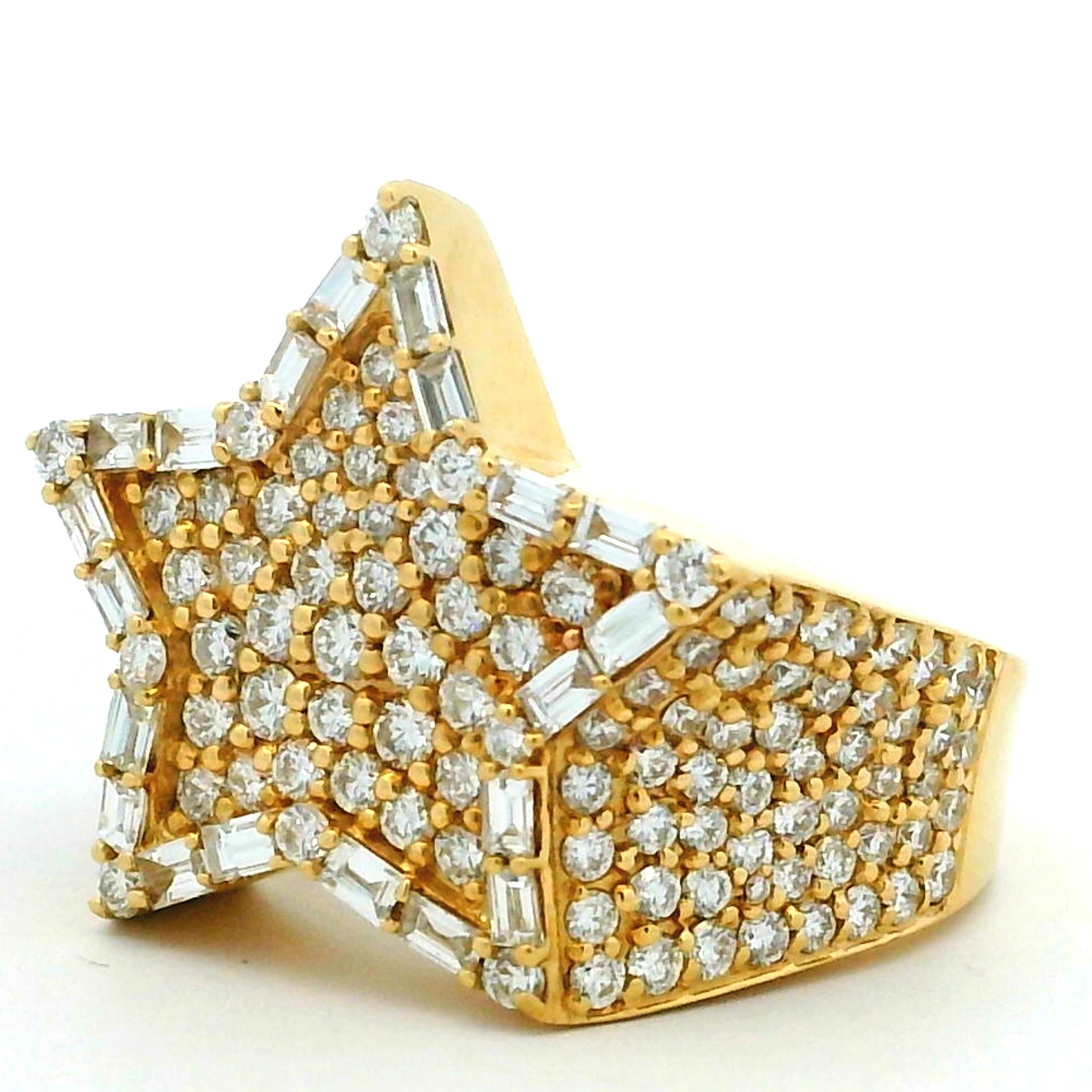 Vintage 18K Gelbgold Diamond Star Ring, 3,5 Karat, 1980er-1990er Jahre, Größe 7 im Zustand „Hervorragend“ im Angebot in Miami, FL