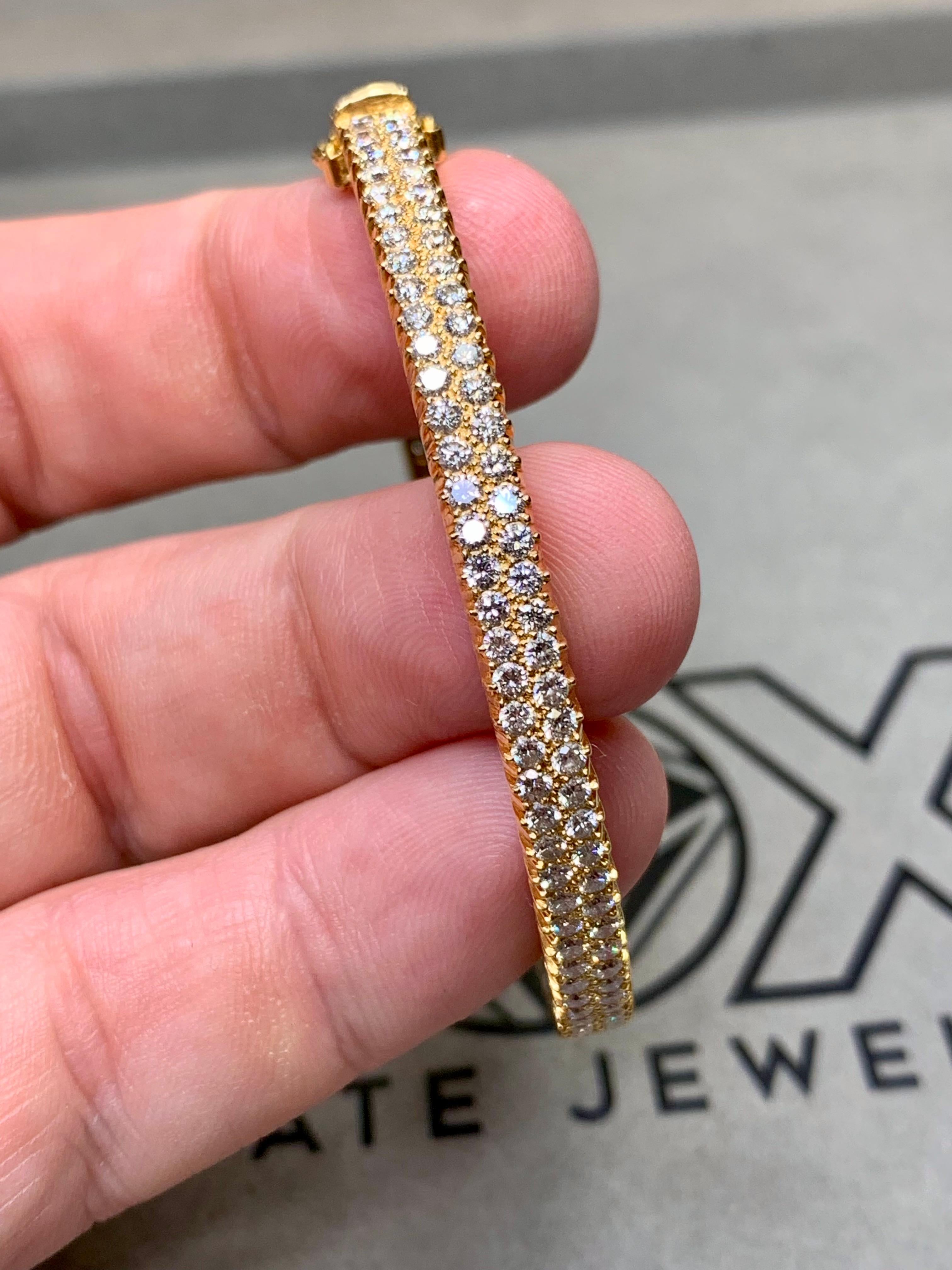 Vintage 18K Yellow Gold Double Row Diamond Cuff Bangle Bracelet 5.50ctw F Vs In Good Condition For Sale In Winter Springs, FL