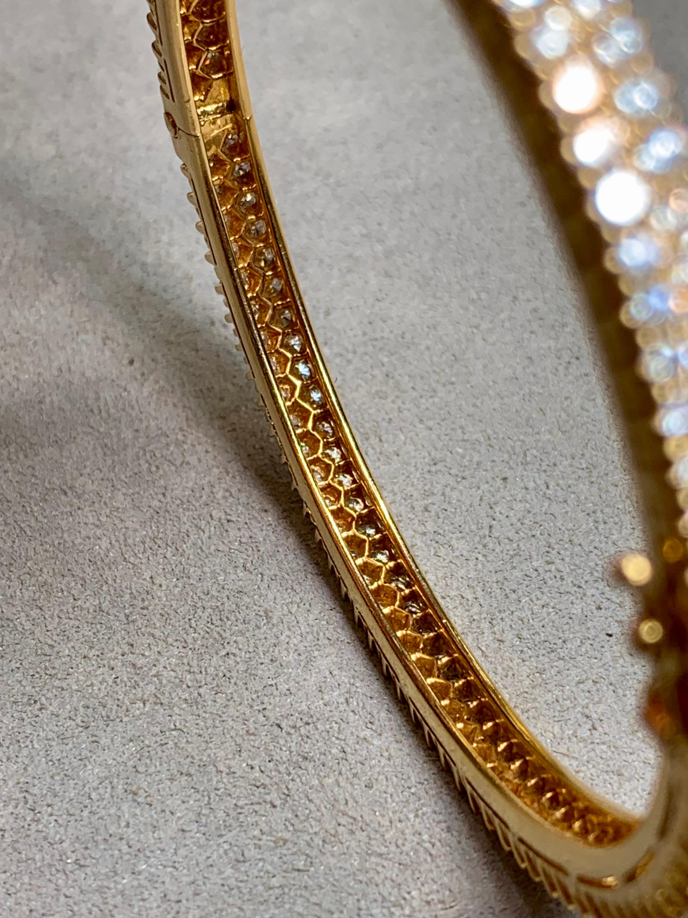 Vintage 18K Yellow Gold Double Row Diamond Cuff Bangle Bracelet 5.50ctw F Vs For Sale 1