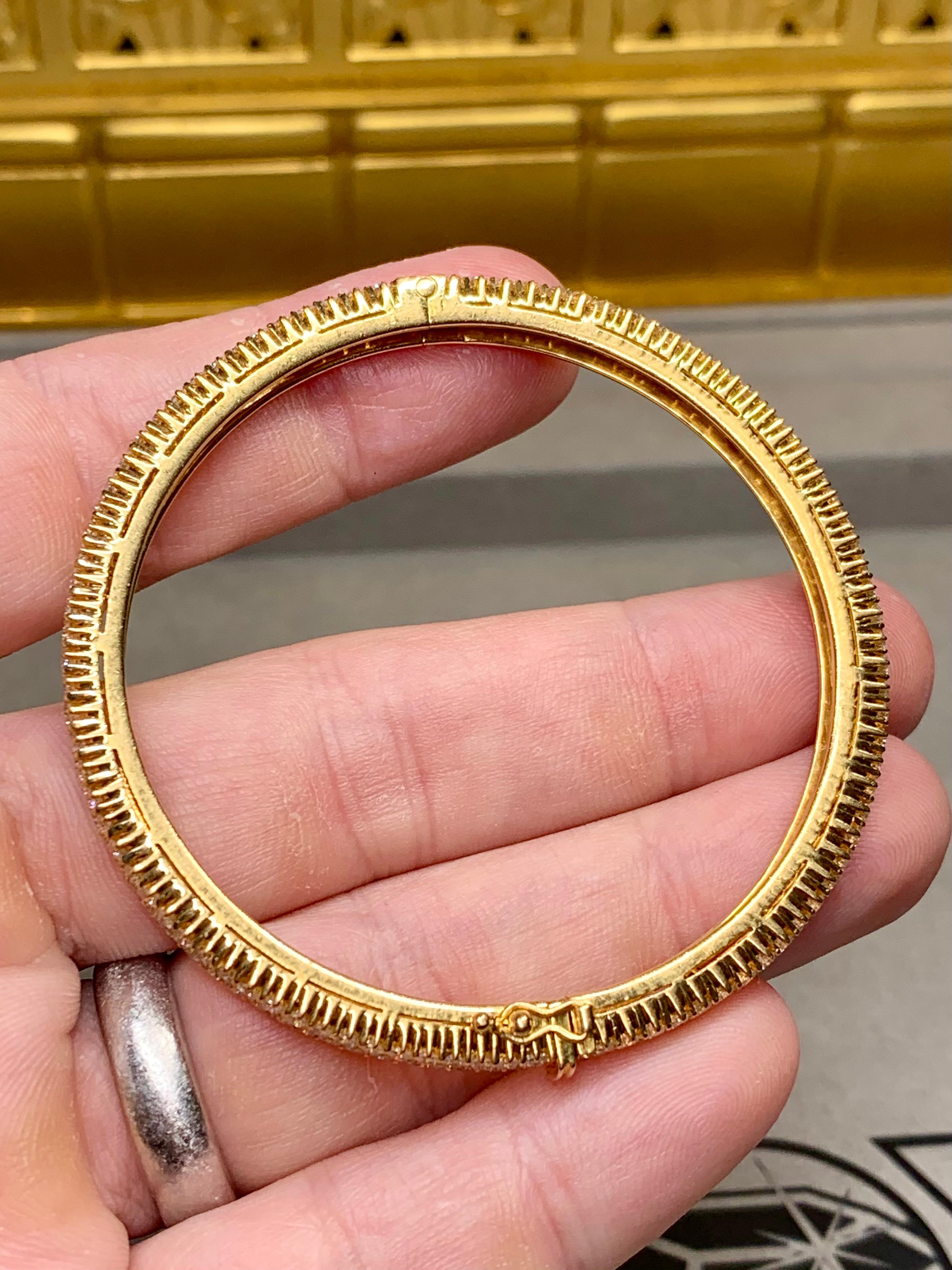 Vintage 18K Yellow Gold Double Row Diamond Cuff Bangle Bracelet 5.50ctw F Vs For Sale 2