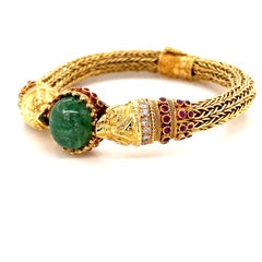 Vintage 18K Yellow Gold Dragon Head Bracelet with Cabochon Emerald