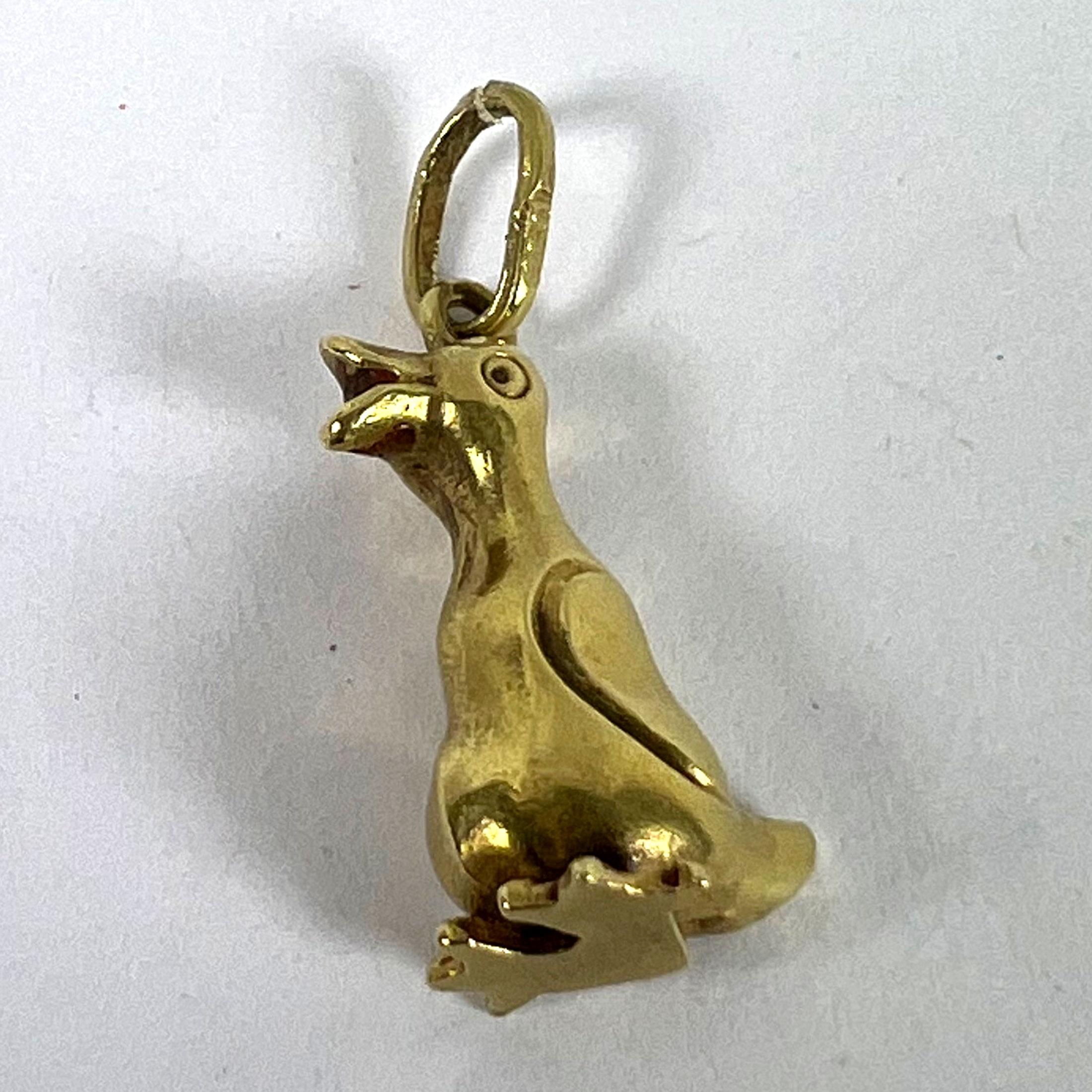 Vintage 18K Yellow Gold Duck Bird Charm Pendant For Sale 7