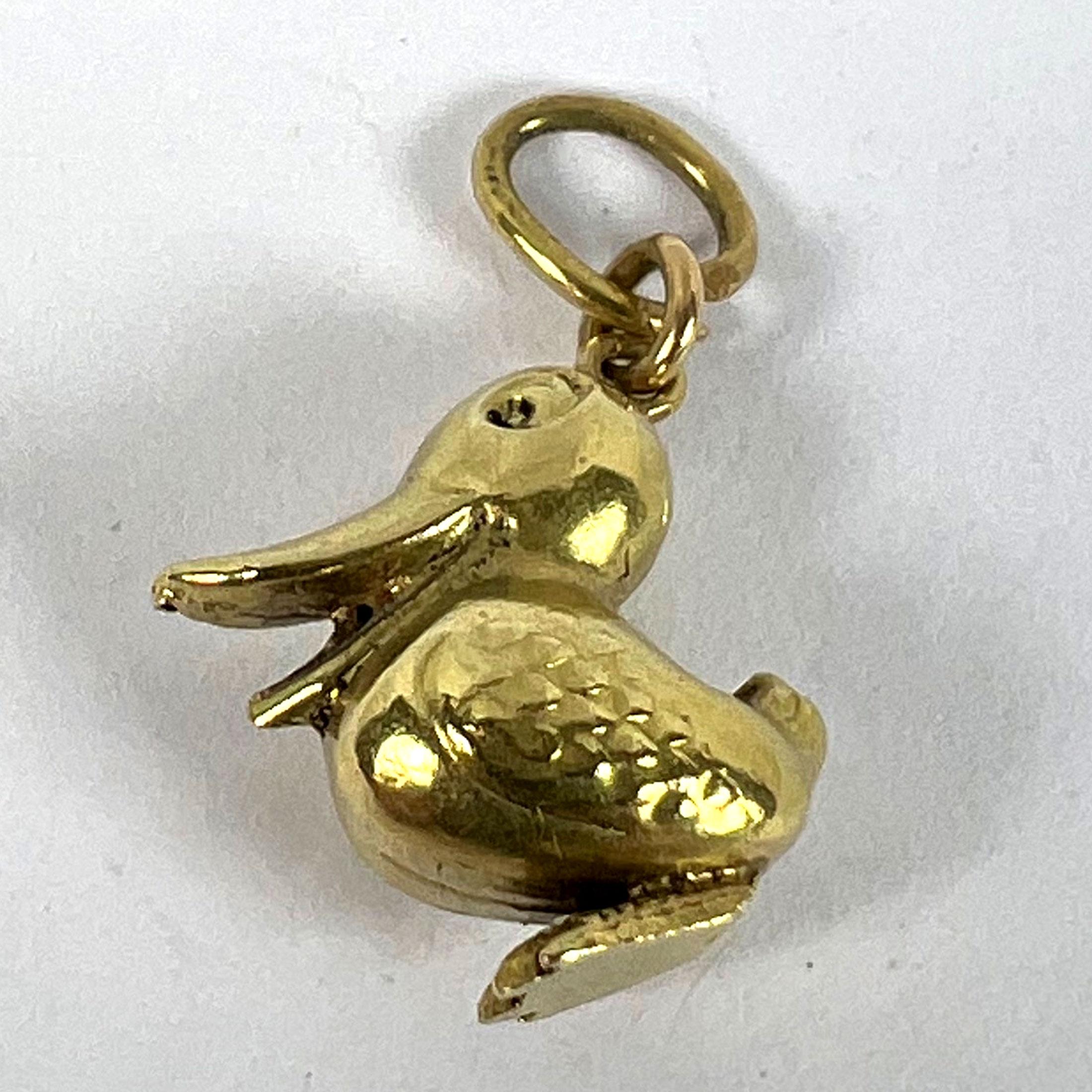 Vintage 18K Yellow Gold Duck Bird Charm Pendant For Sale 8